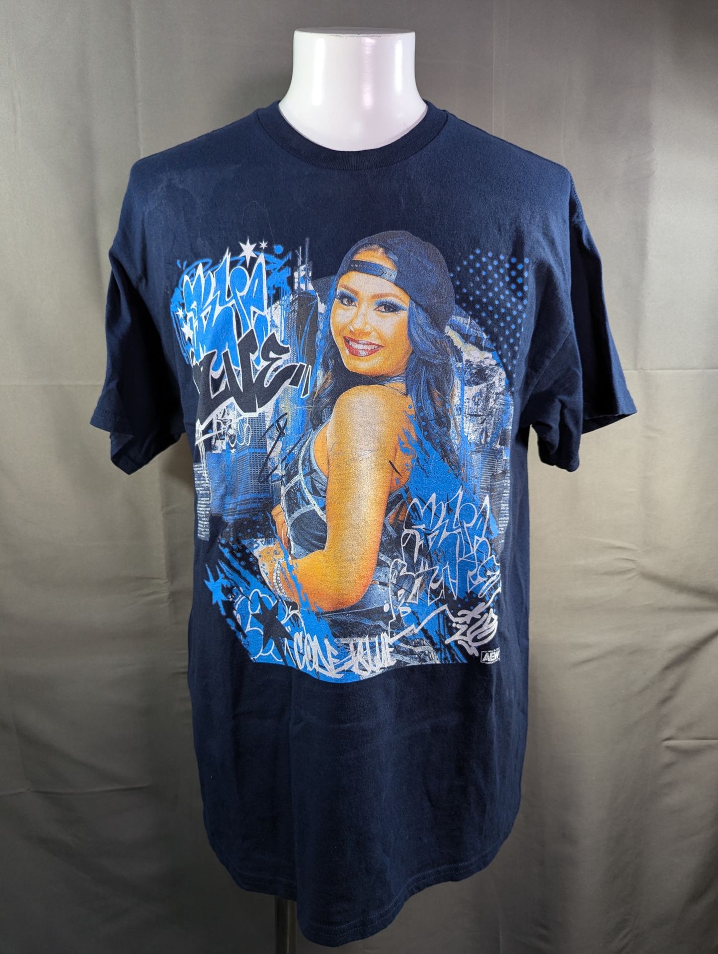 スカイ・ブルー「SKYE BLUE」ピクチャーTシャツ(ネイビー)