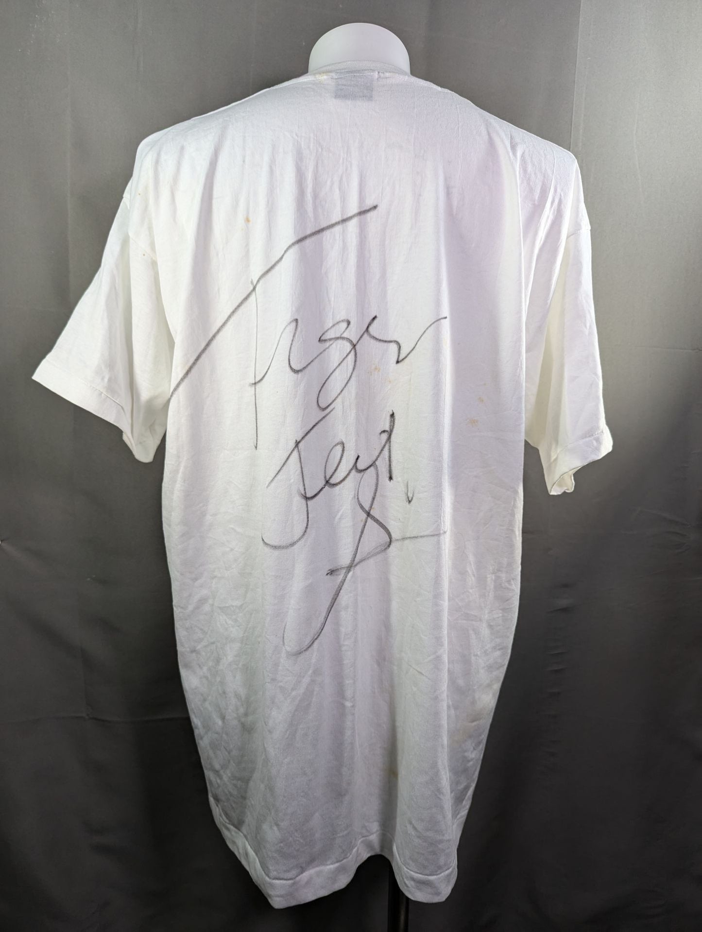 【hand signed autograph】 Tiger Jeet Singh  Tiger Illustration T-shirt