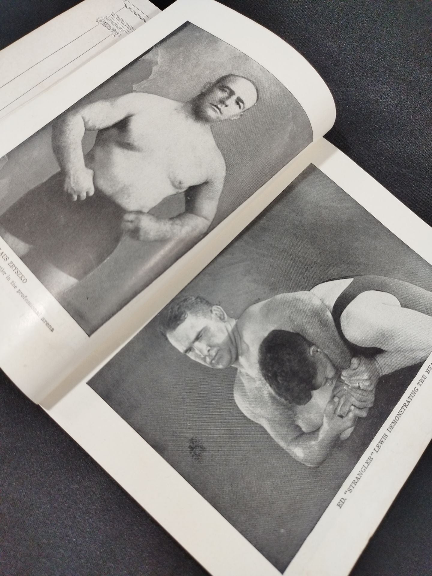 SPALDING’S ATHLETIC LIBRARY / Professional Wrestling