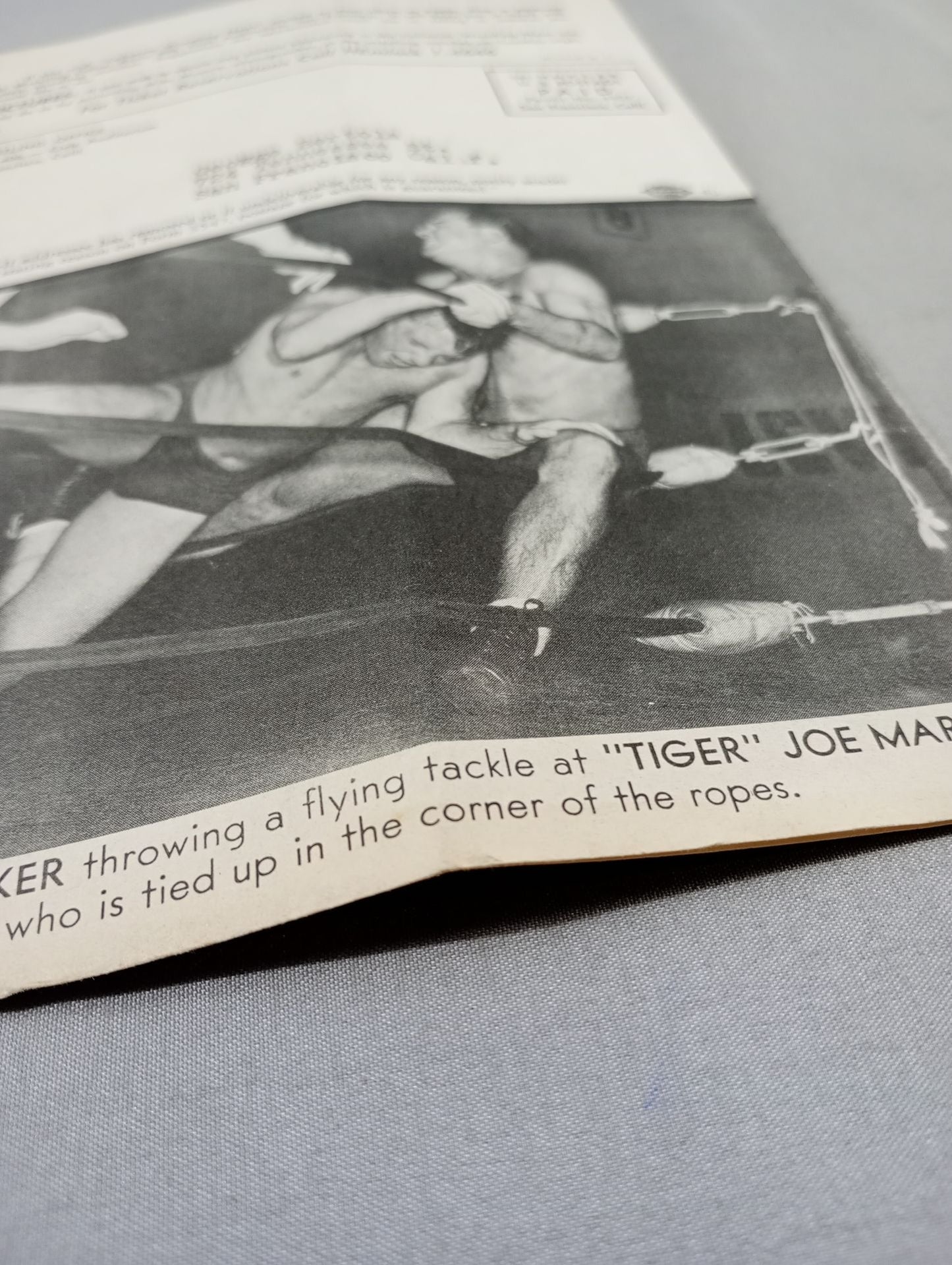 Coliseum WRESTLING NEWS(1949.12.6)