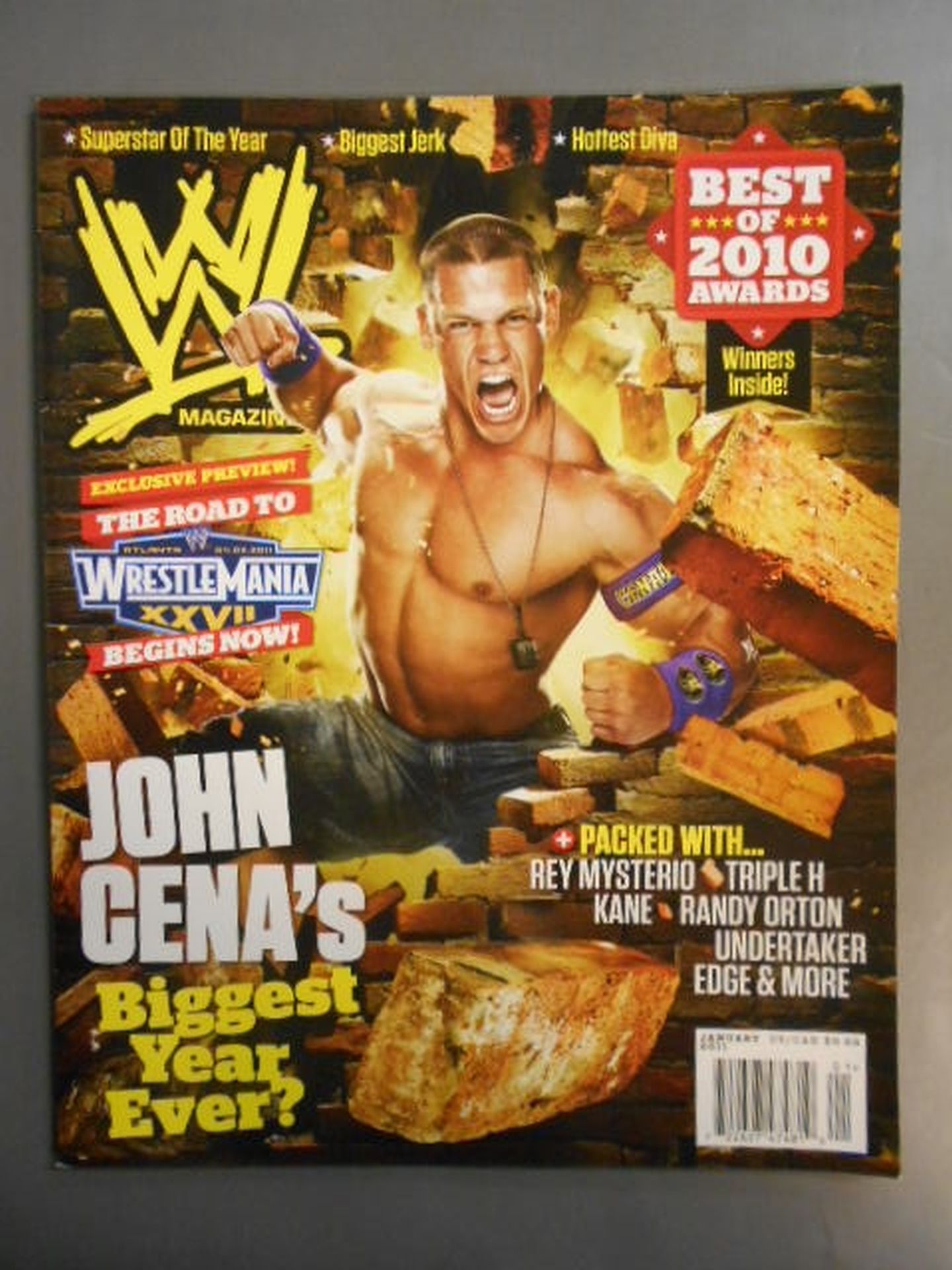 WWE MAGAZINE January 2011