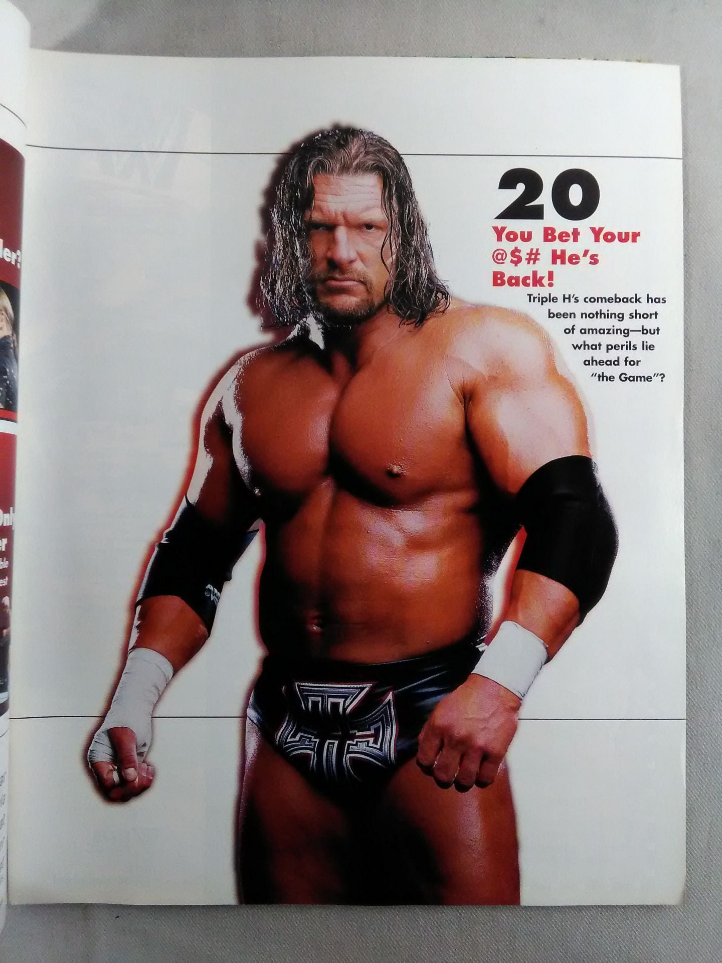WWF MAGAZINE April 2002