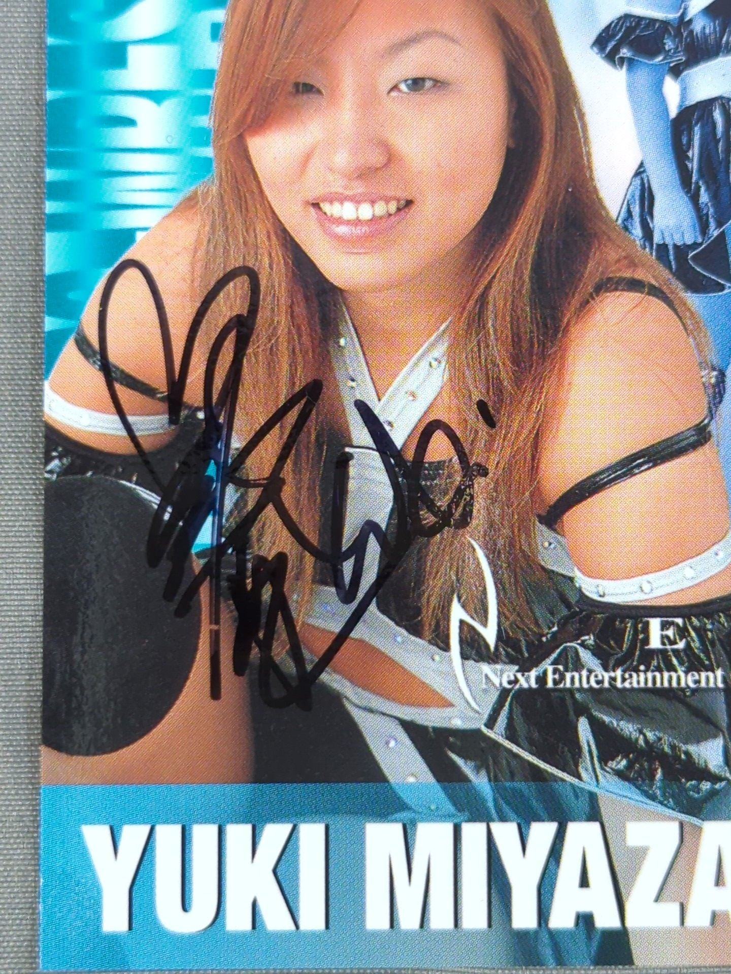 2001 未来蜂 宮崎有妃 公式サインカード