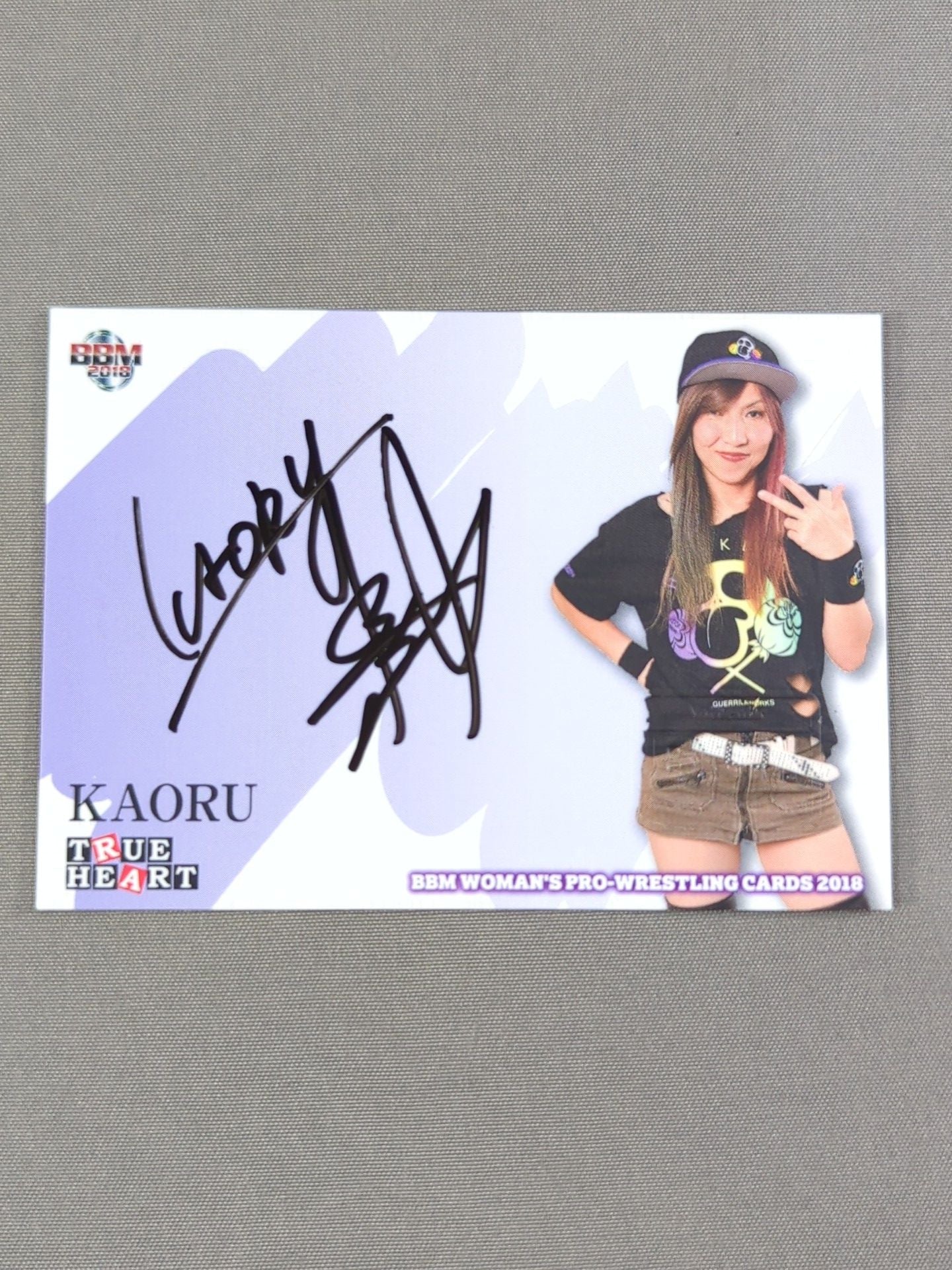 2018 BBM KAORU 公式サインカード
