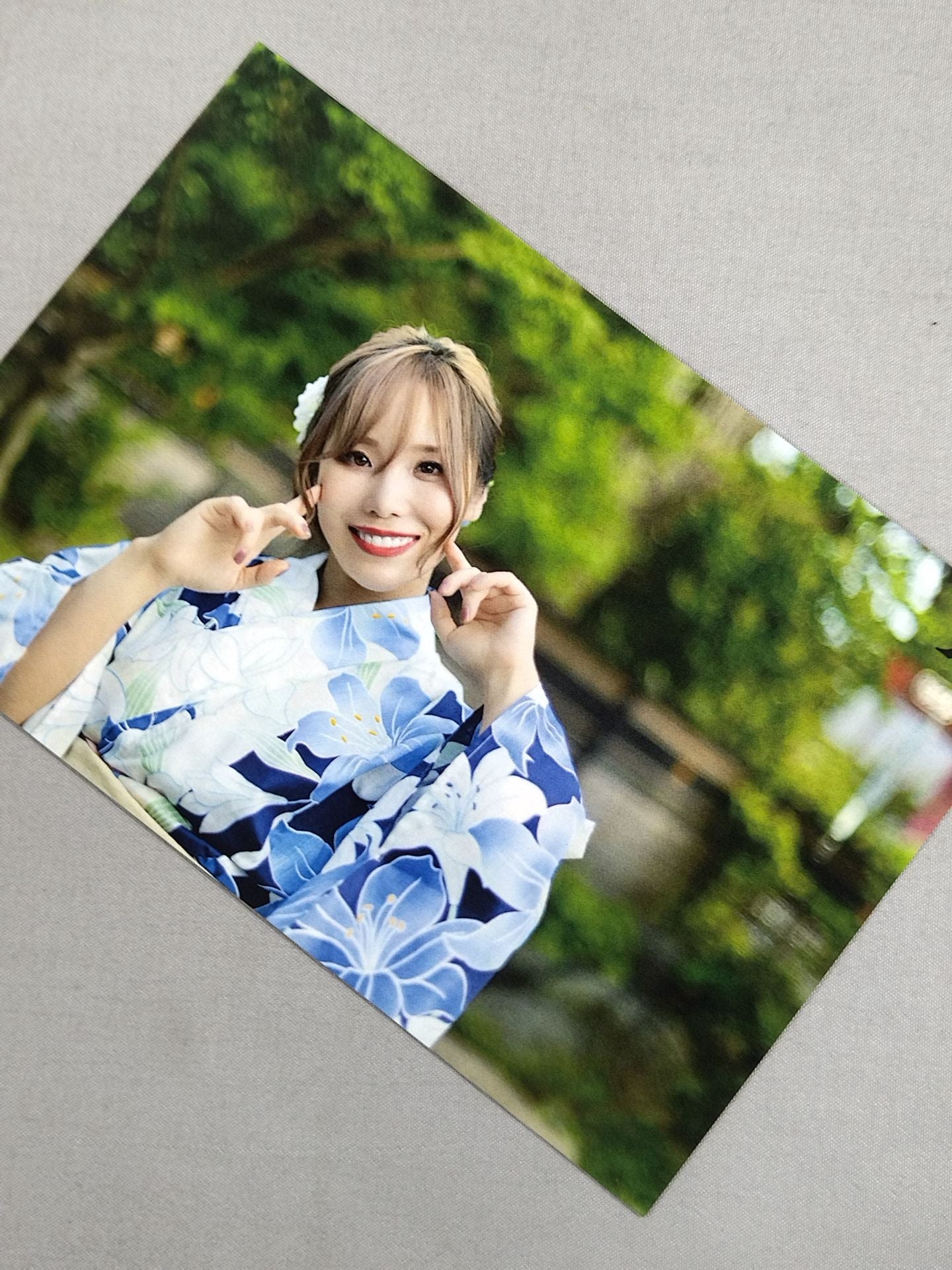 KAIRI Postcards, set of 2