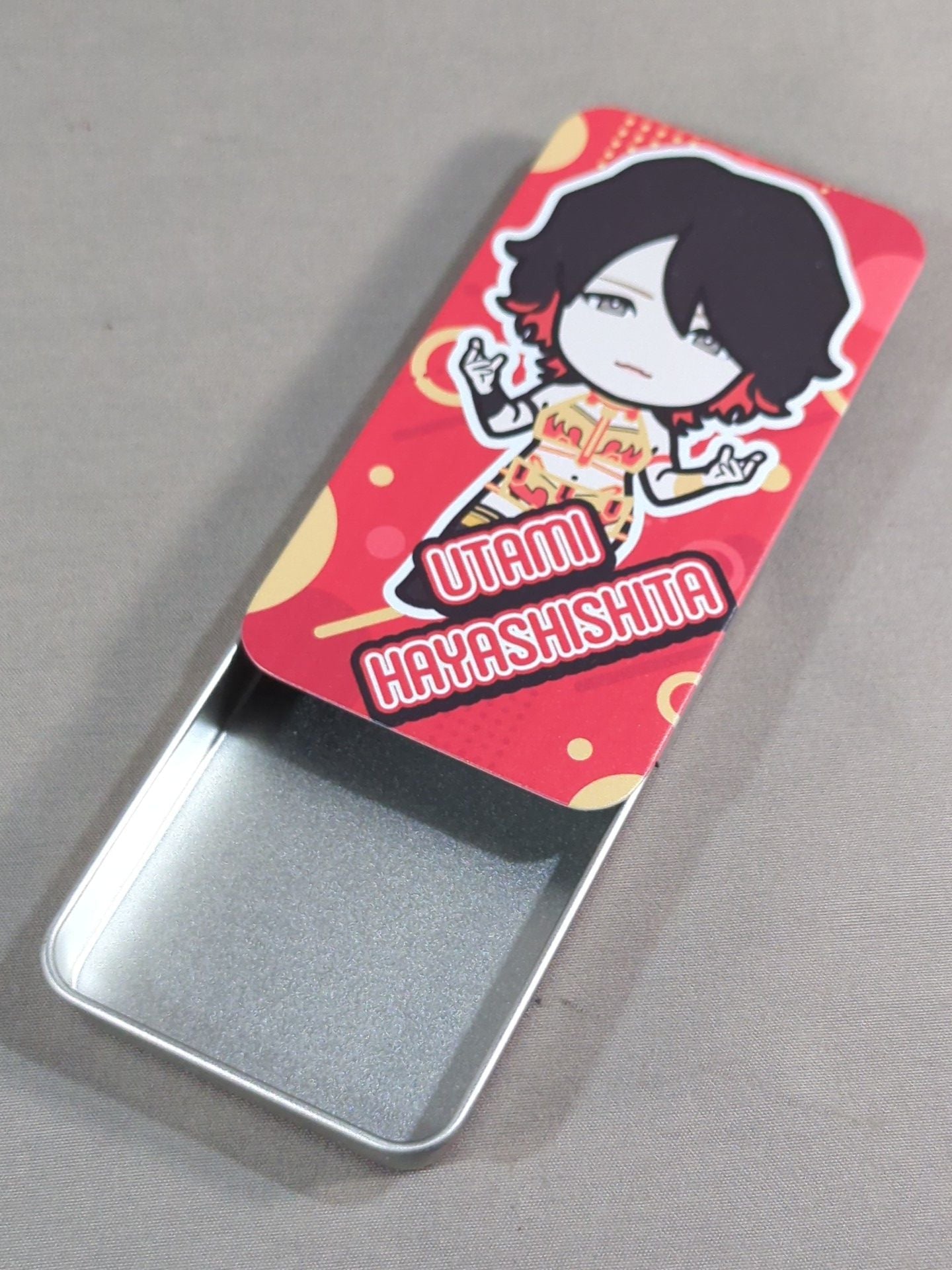 Utami Hayashishita  Random Illustration Slide Can