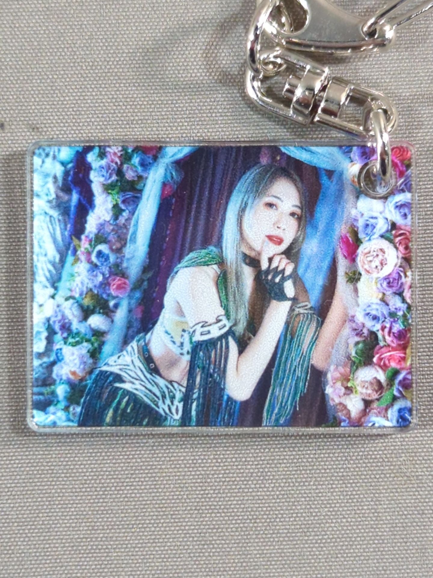 ★AphroditE★ 上谷沙弥 フォトキーホルダー(B)