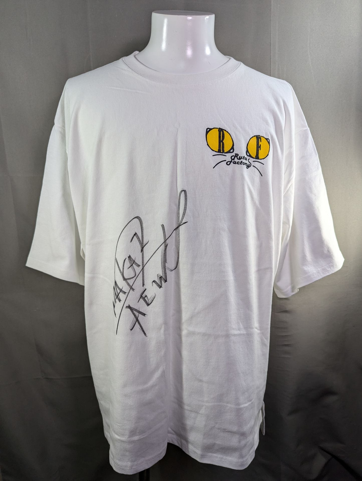 【hand signed autograph】 Hikaru Shida Ruta Factory T-shirt (white)