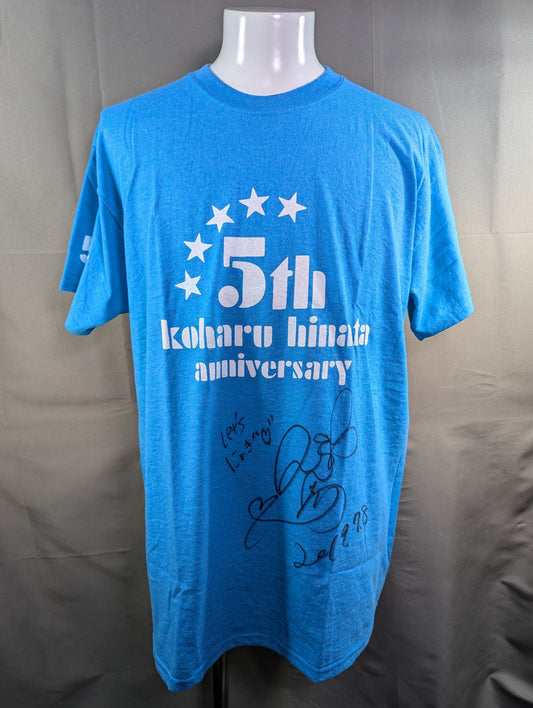 【hand signed autograph】  Hyuga Koyo "5th anniversary" T-shirt (light blue)