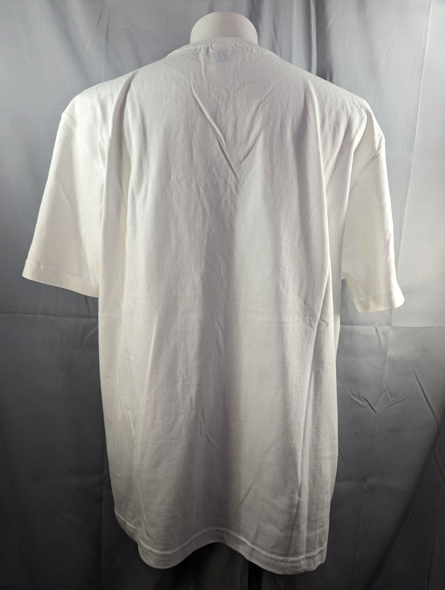 【hand signed autograph】 Misa Kagura Misa Kagura Embroidered T-Shirt (White)