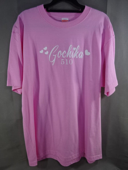 Chika Goto  "Gochika 510" T-shirt (pink)