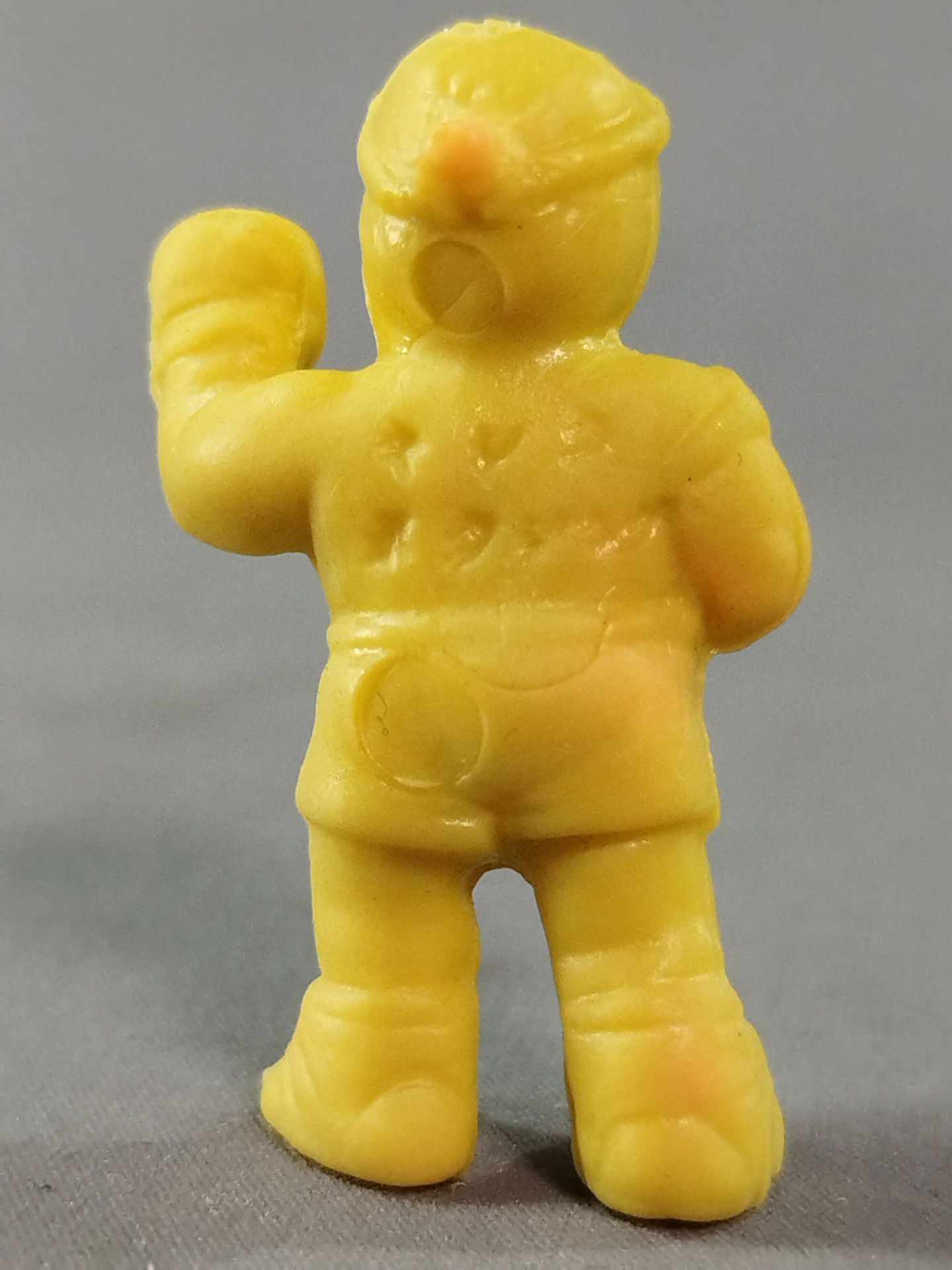 ★ Martial Arts World Fighters Rights ★ Kickboxing (Yellow)