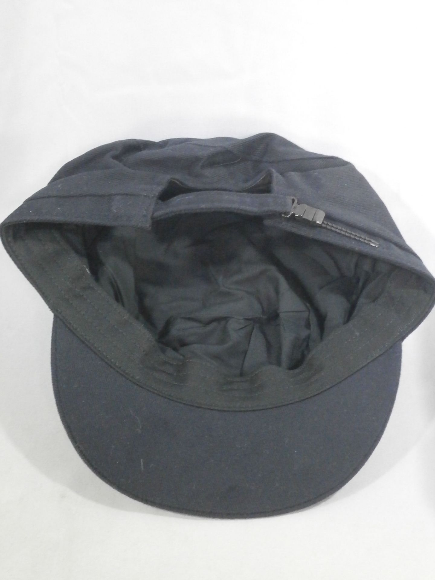 【直筆サイン入り】ボブ・サップ 人民帽