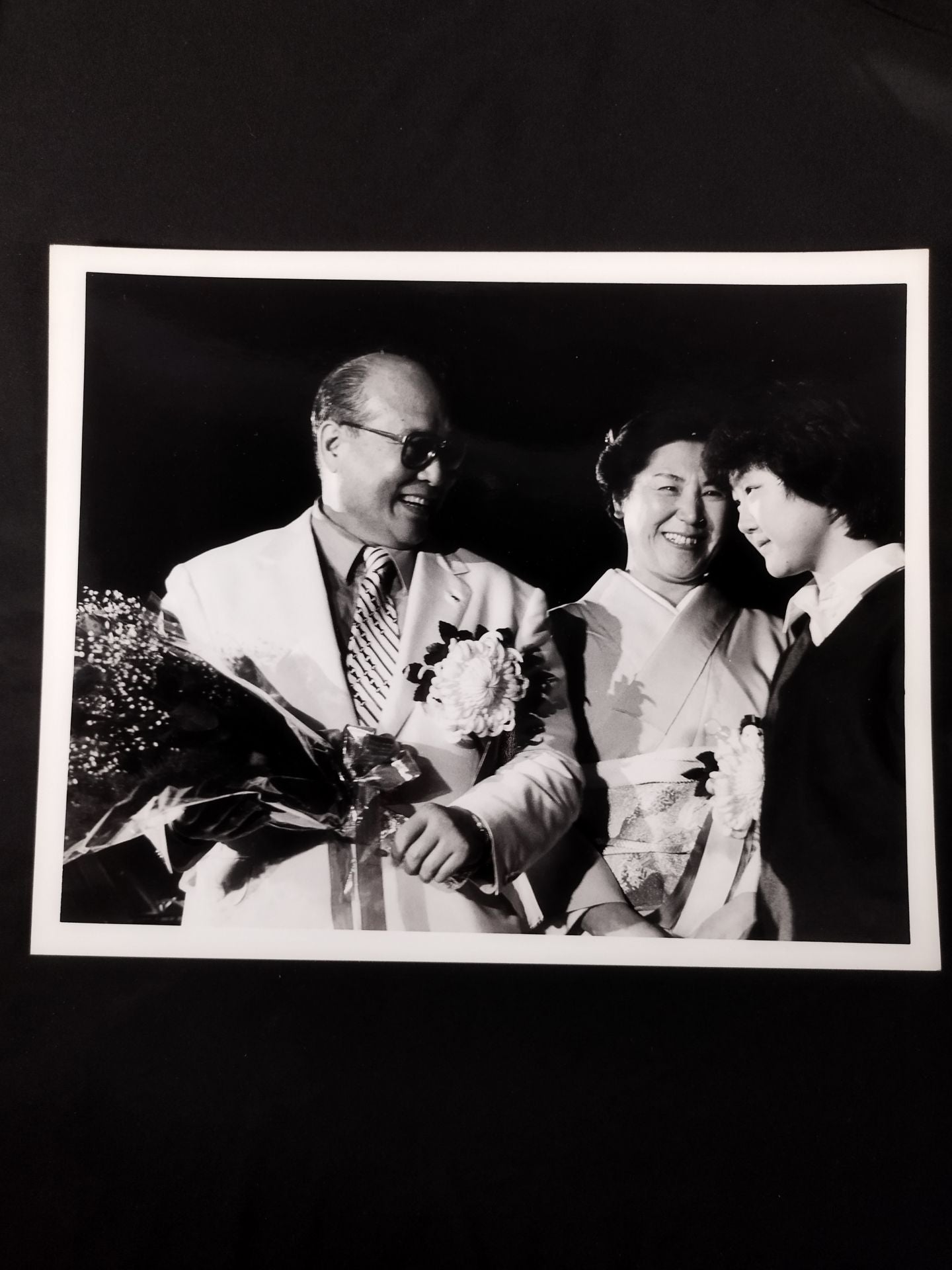 Gathering to encourage Mas Oyama (Masutatsu Oyama)  Large formatPhoto  Set