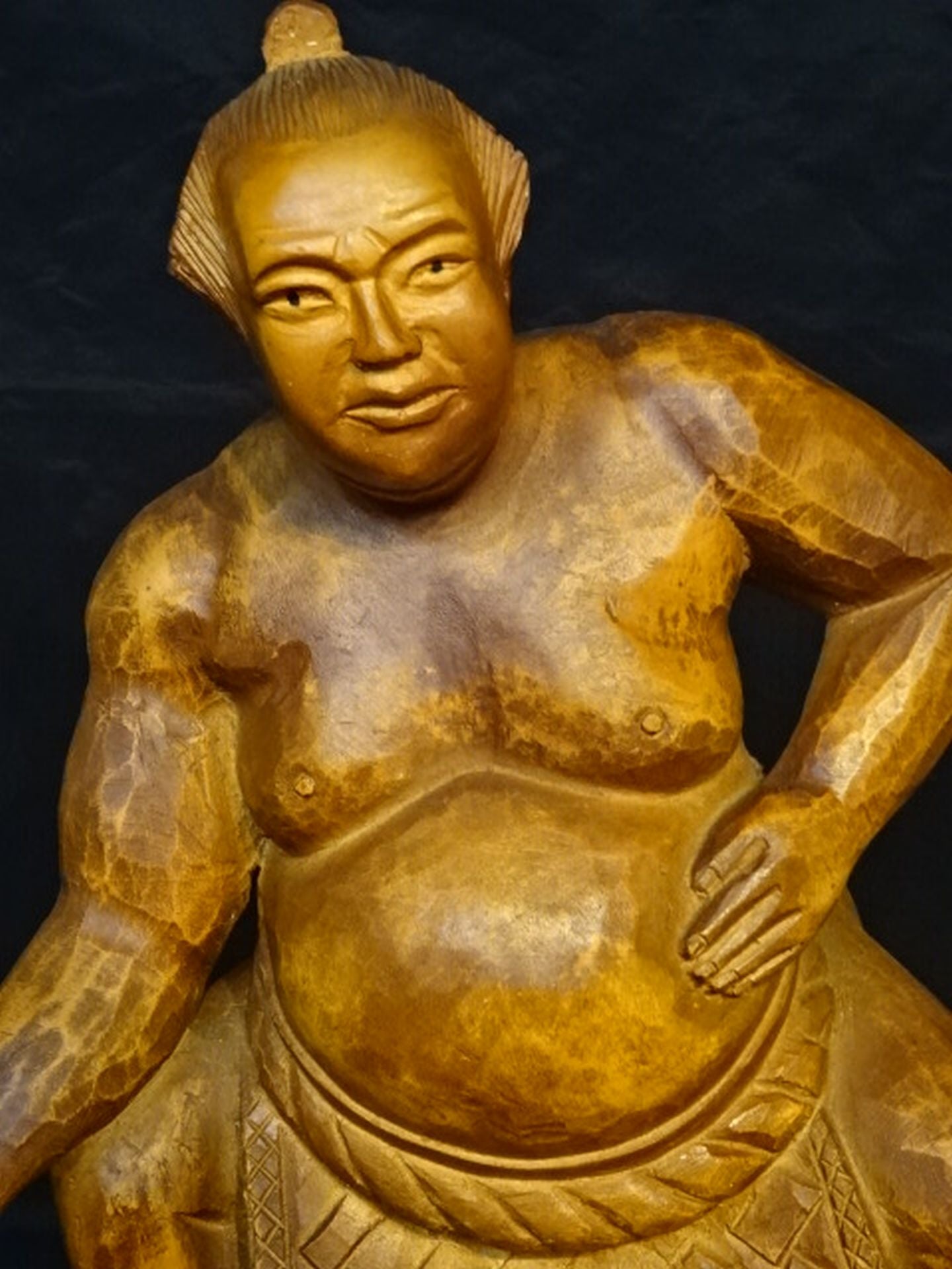 ★龍峰・作★ 双葉山の木彫像