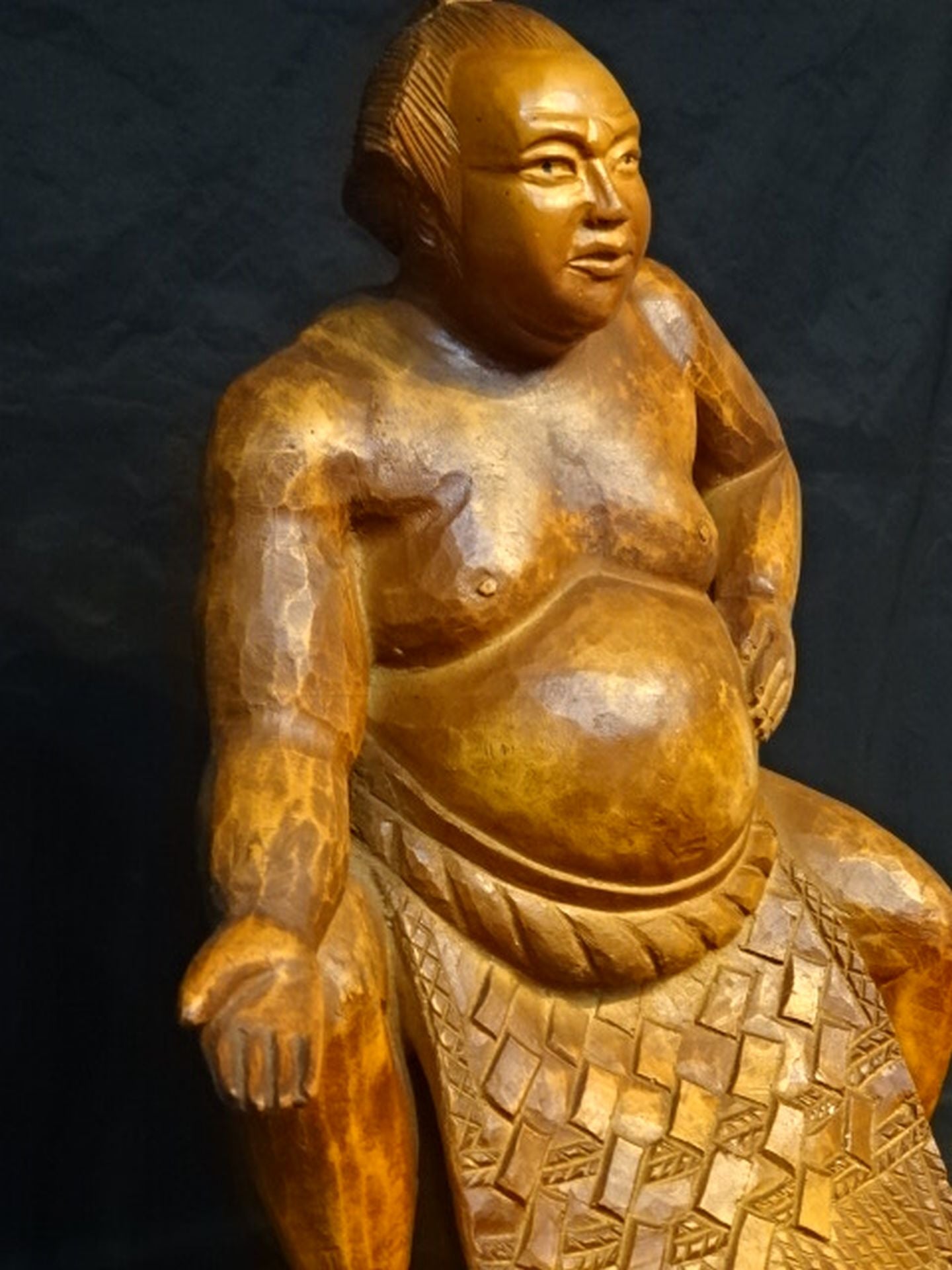 ★龍峰・作★ 双葉山の木彫像