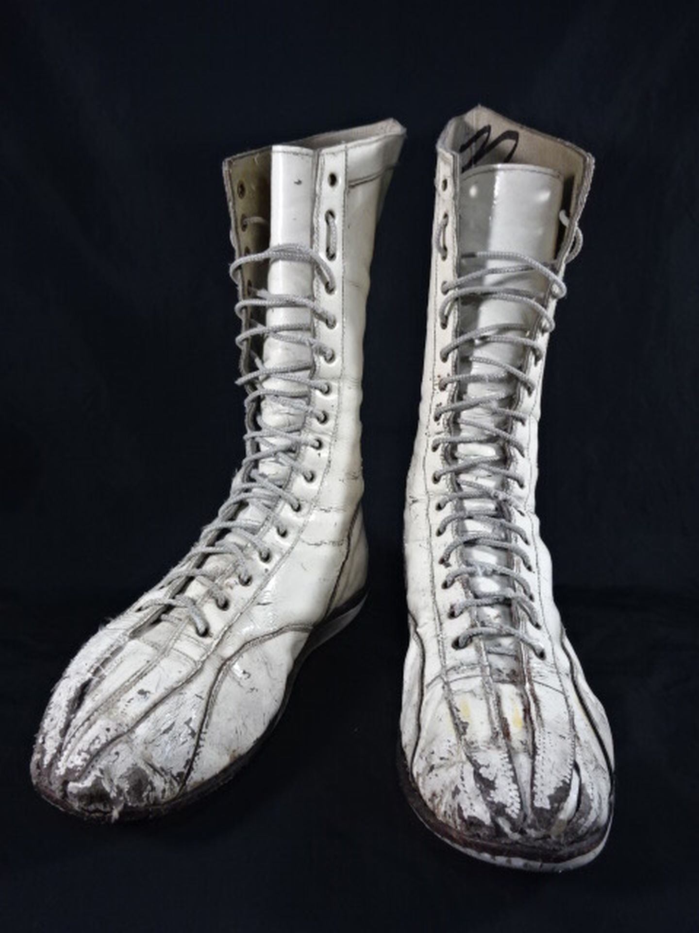 ★ Yuko Míymoto himself worn by him ! Ring shoes ★ full of scratches