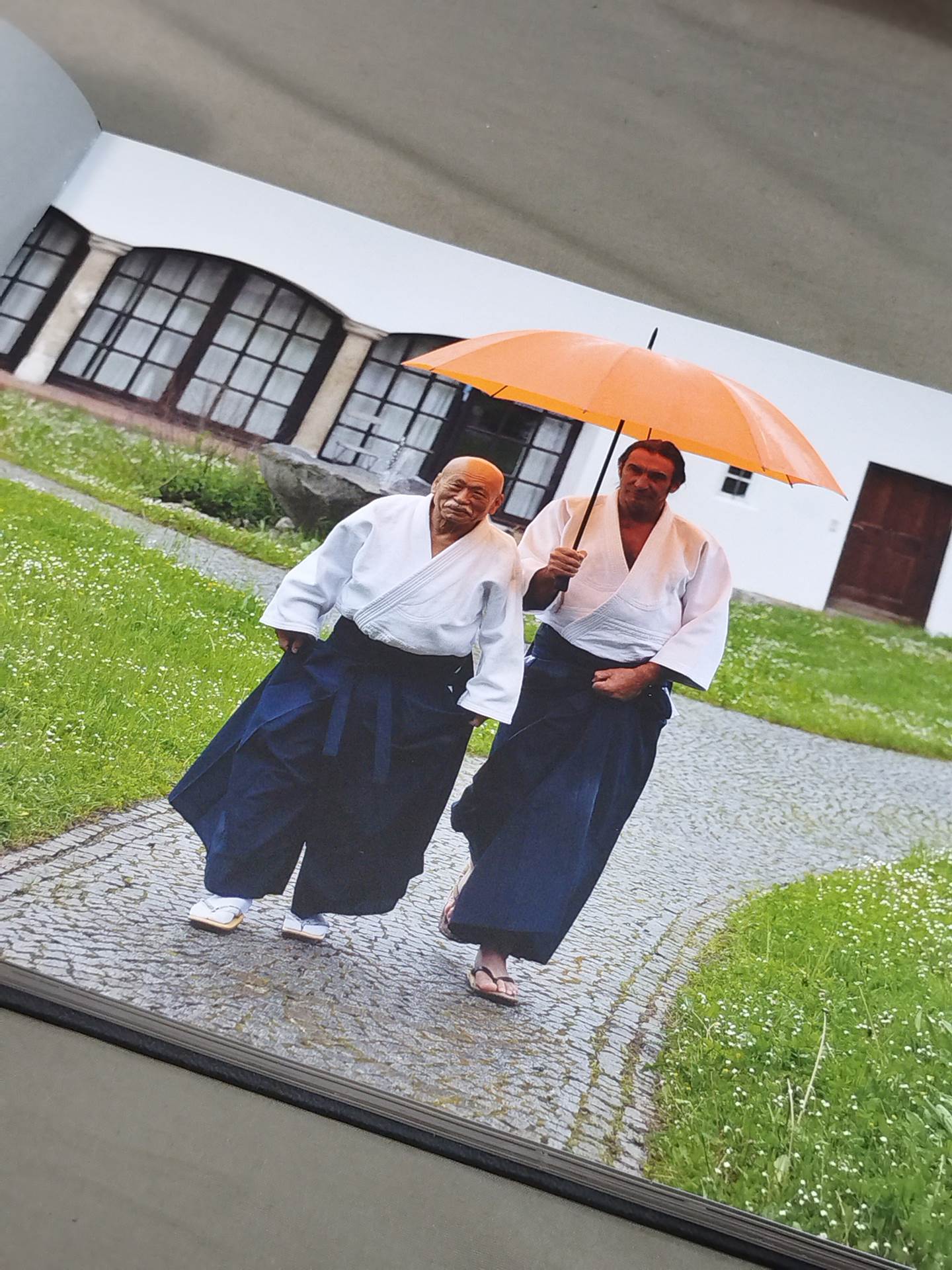 心氣 KENBUKAI ドイツ版 合気道写真集