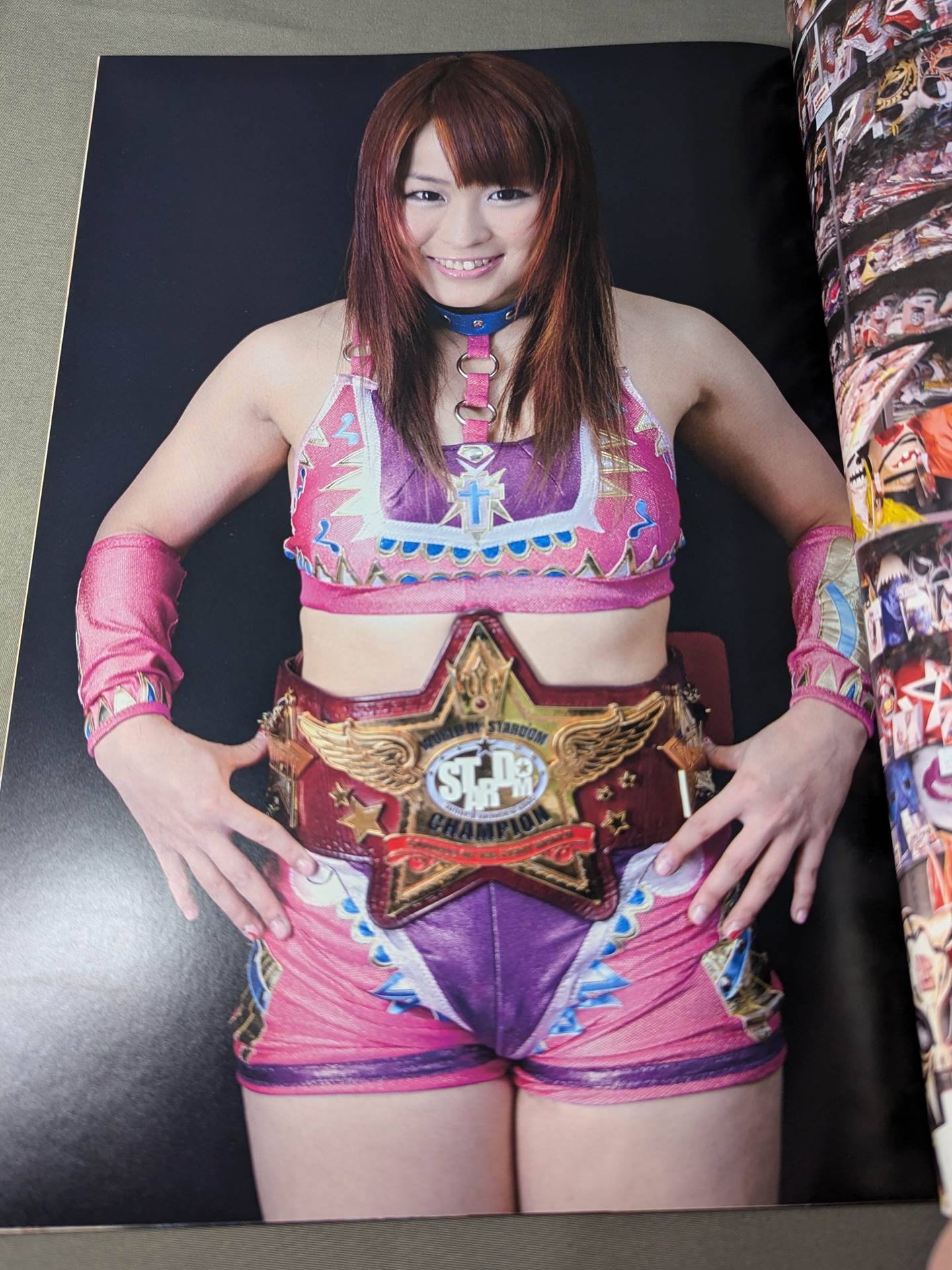 [Io Shirai (Iyo Sky) hand signed autograph 】FOTOLIBRE de Mascara Numero.44