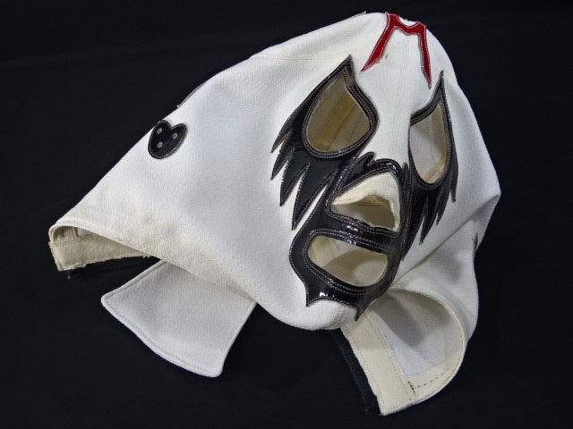 Mil Mascaras