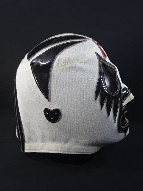 Mil Mascaras