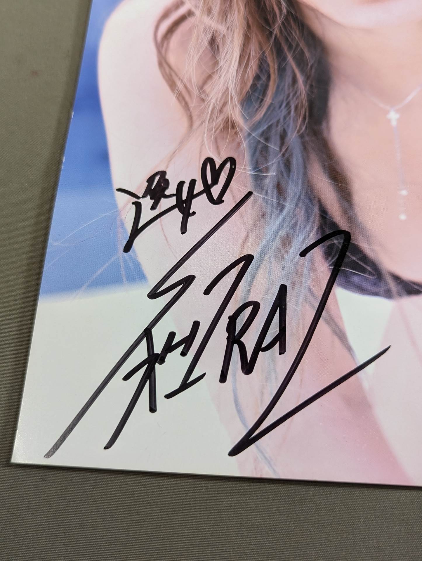 [Io Shirai (Iyo Sky) hand signed autograph 】FOTOLIBRE de Mascaras +Plus Numero.59