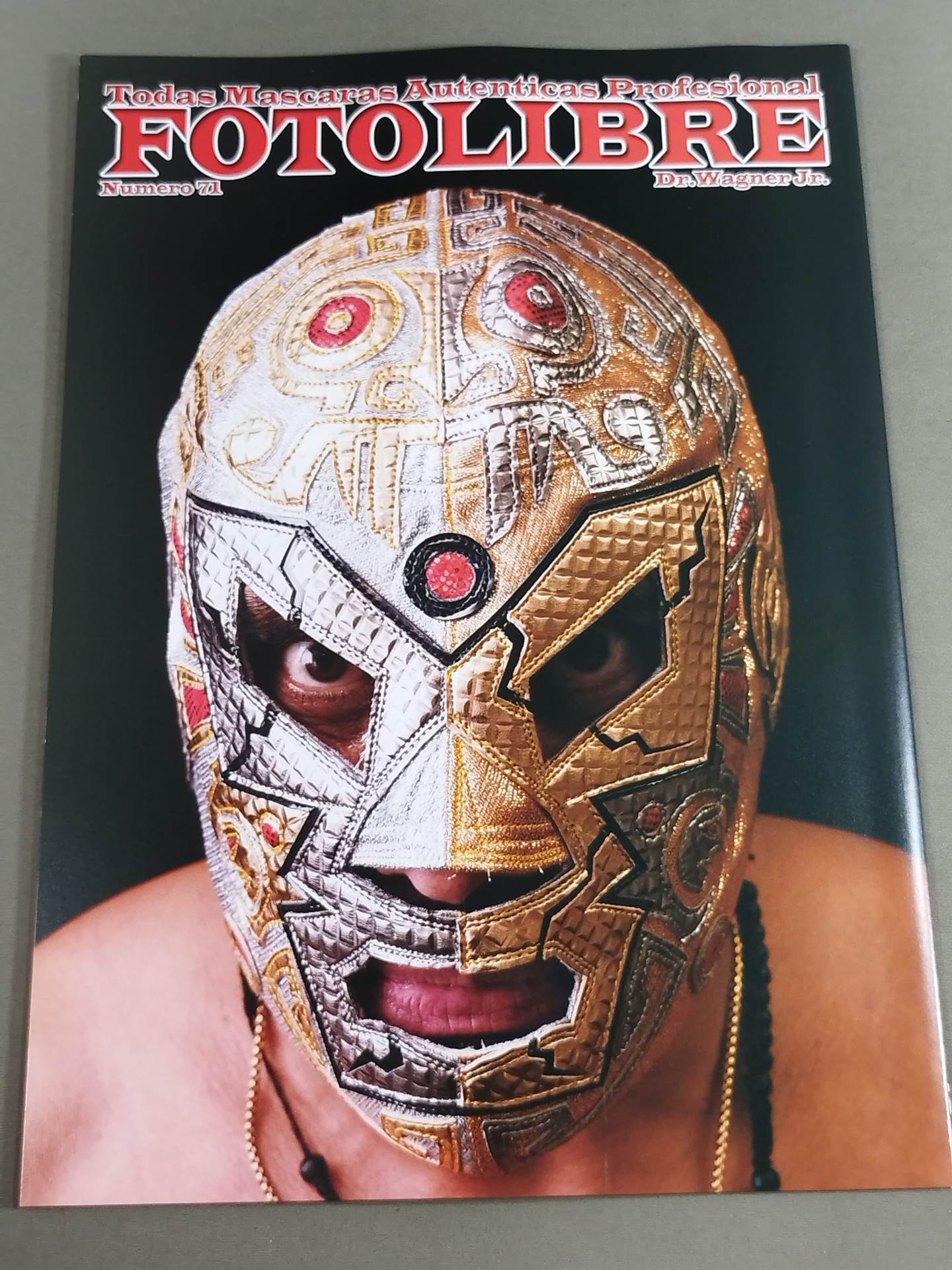 FOTOLIBRE de Mascara Numero.71