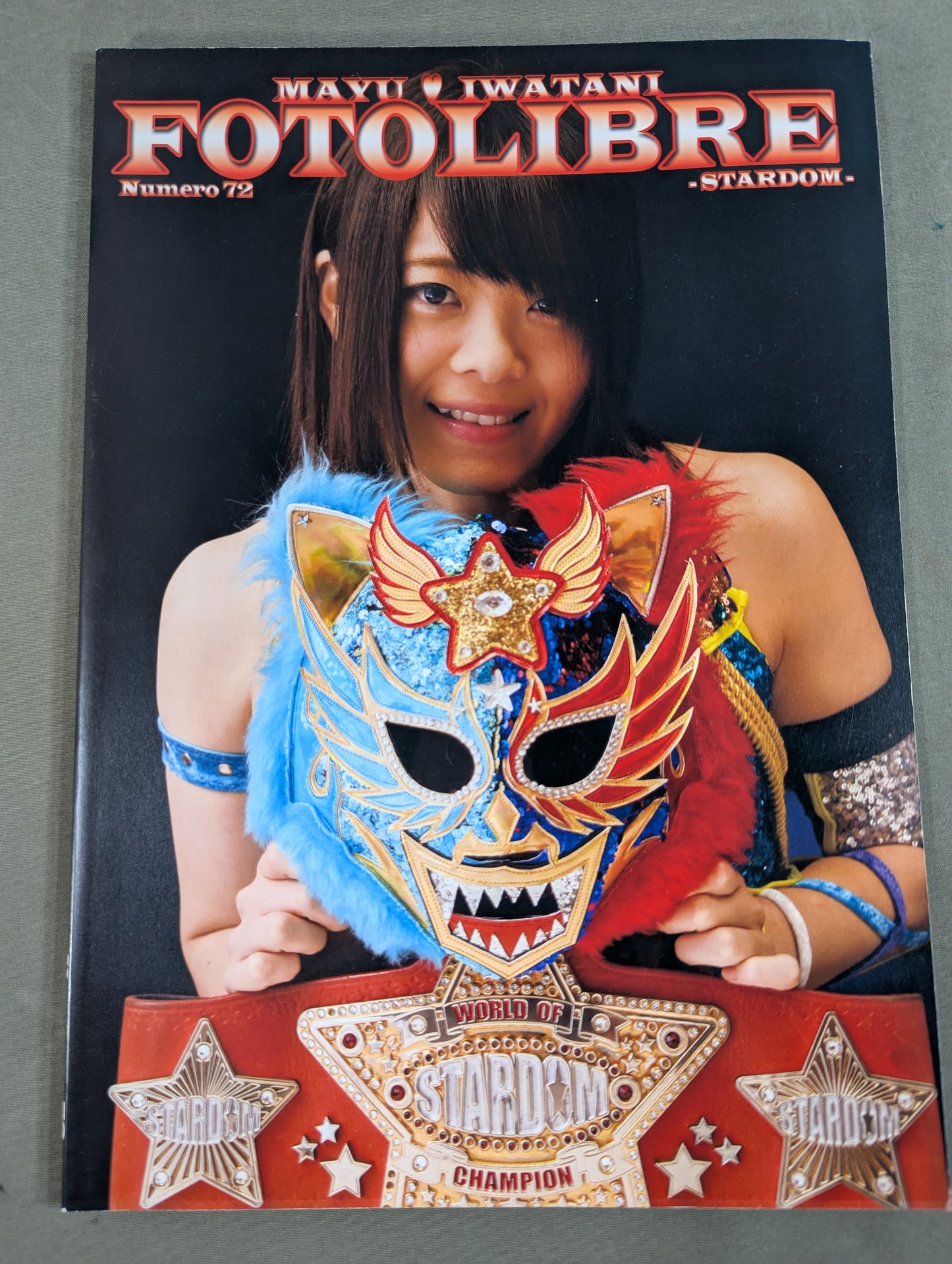 [Mayu Iwatani hand signed autograph 】FOTOLIBRE de Mascara Numero.72