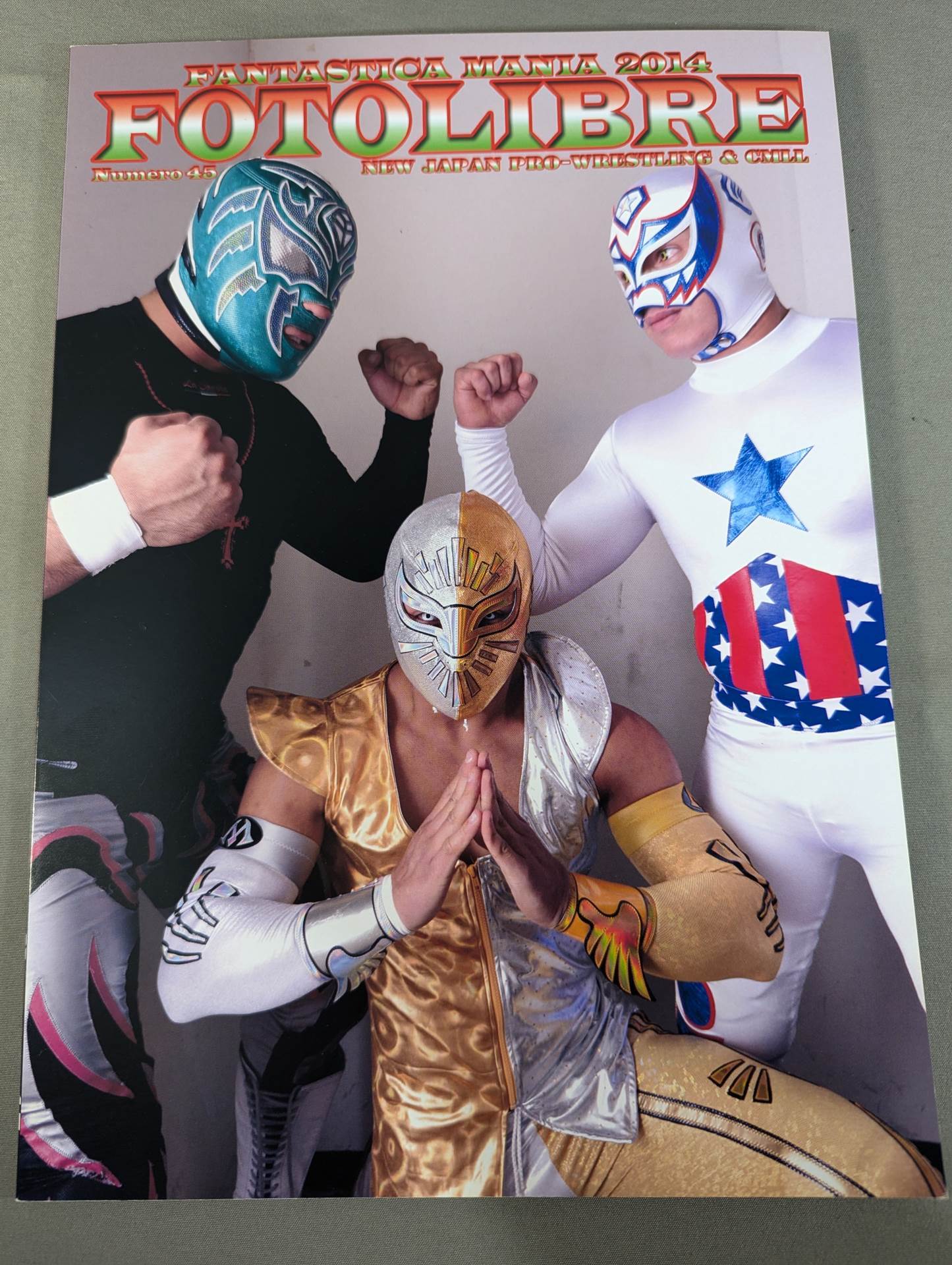 FOTOLIBRE de Mascara Numero.45