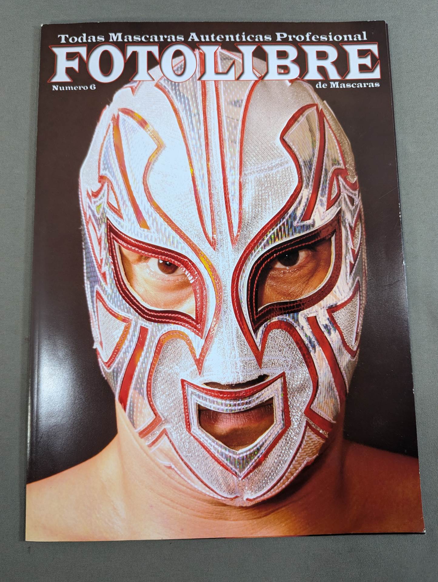 FOTOLIBRE de Mascara Numero.6