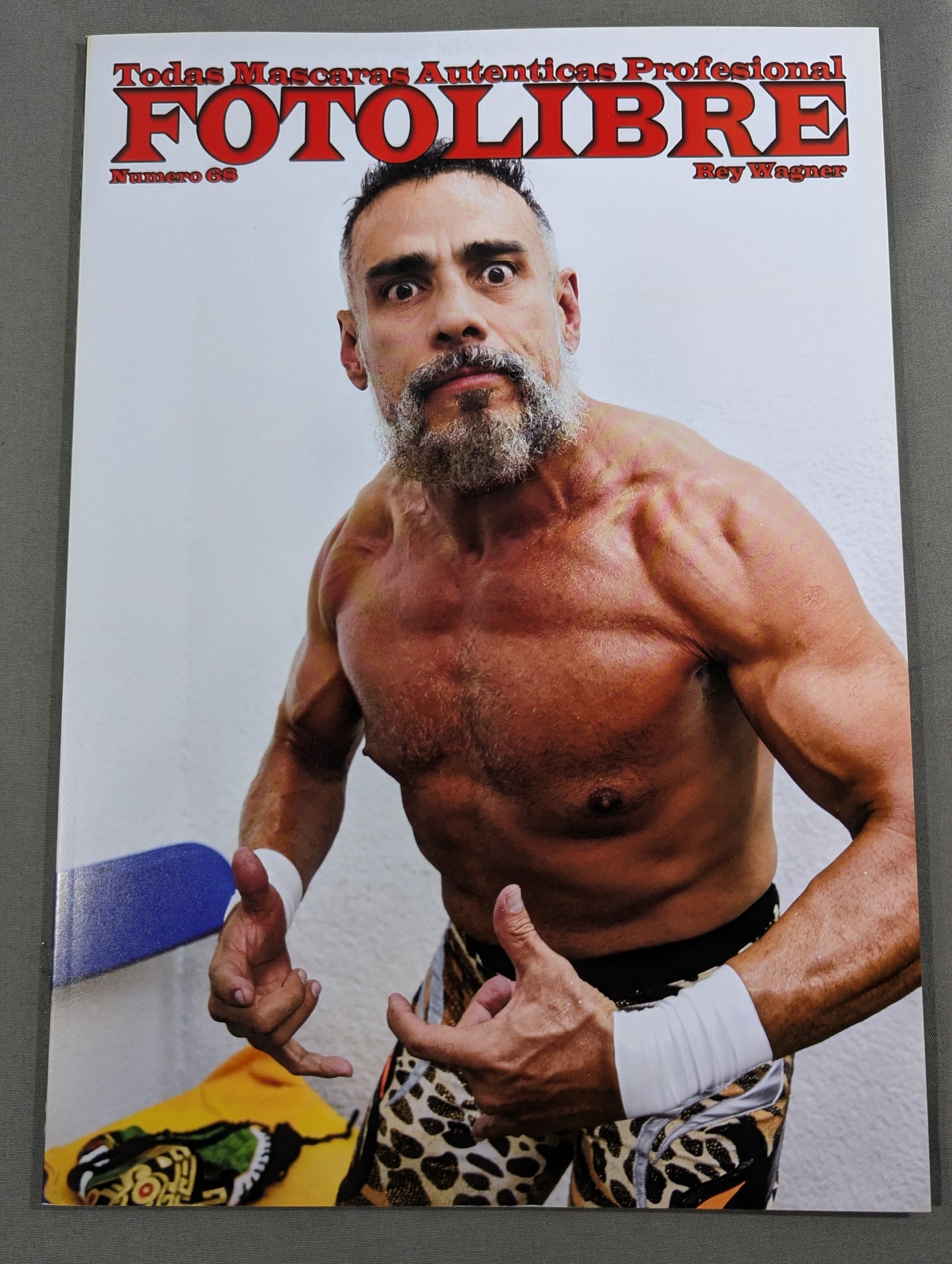 FOTOLIBRE de Mascara Numero.68