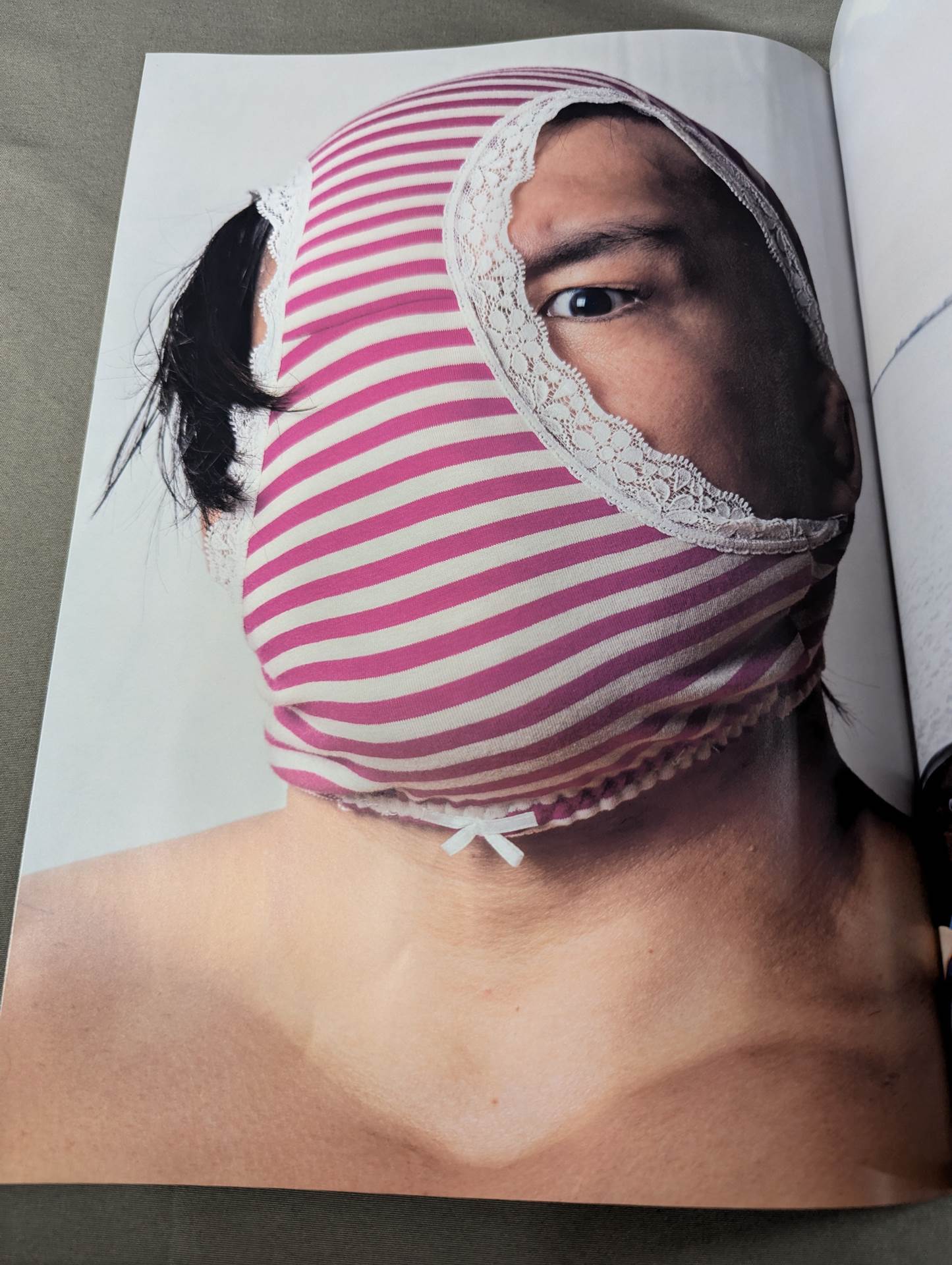 【hand signed autograph】 Hikaru Sato Photo Collection "Monthly Hikaru Sato "