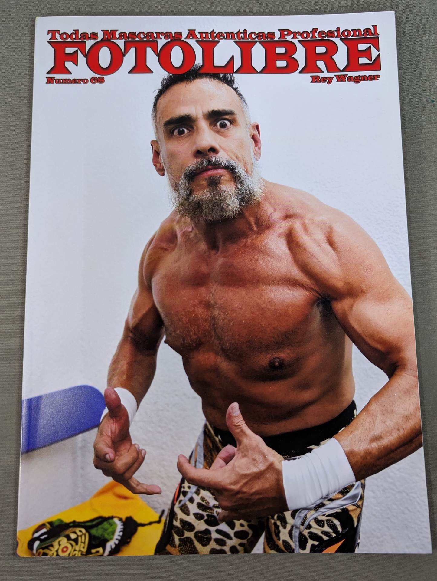 FOTOLIBRE de Mascara Numero.68