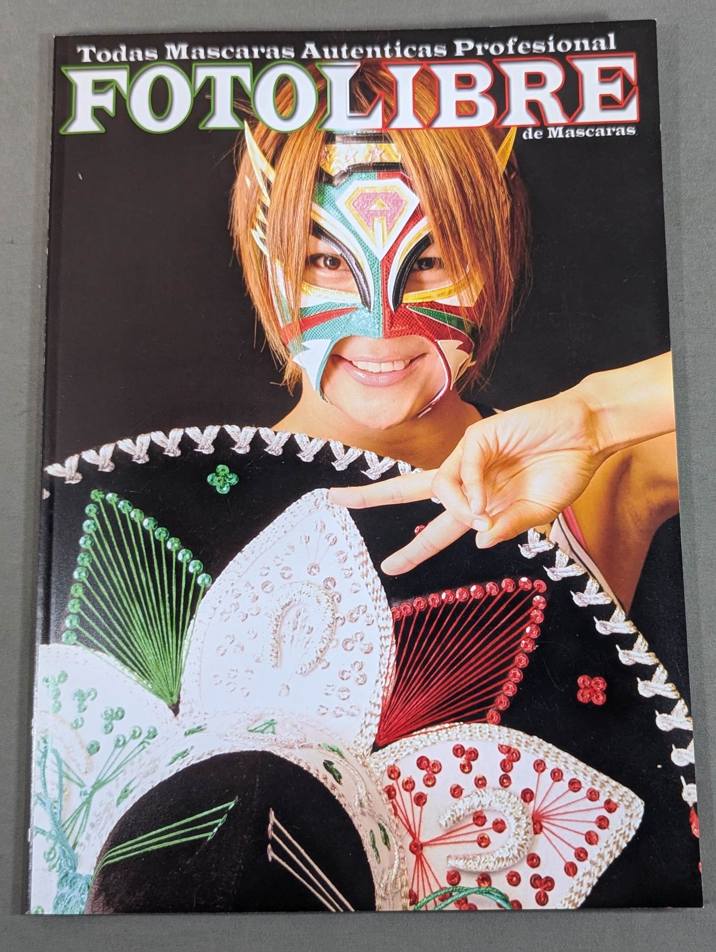 【Ayumi Kurihara hand signed autograph 】FOTOLIBRE de Mascara Numero.7