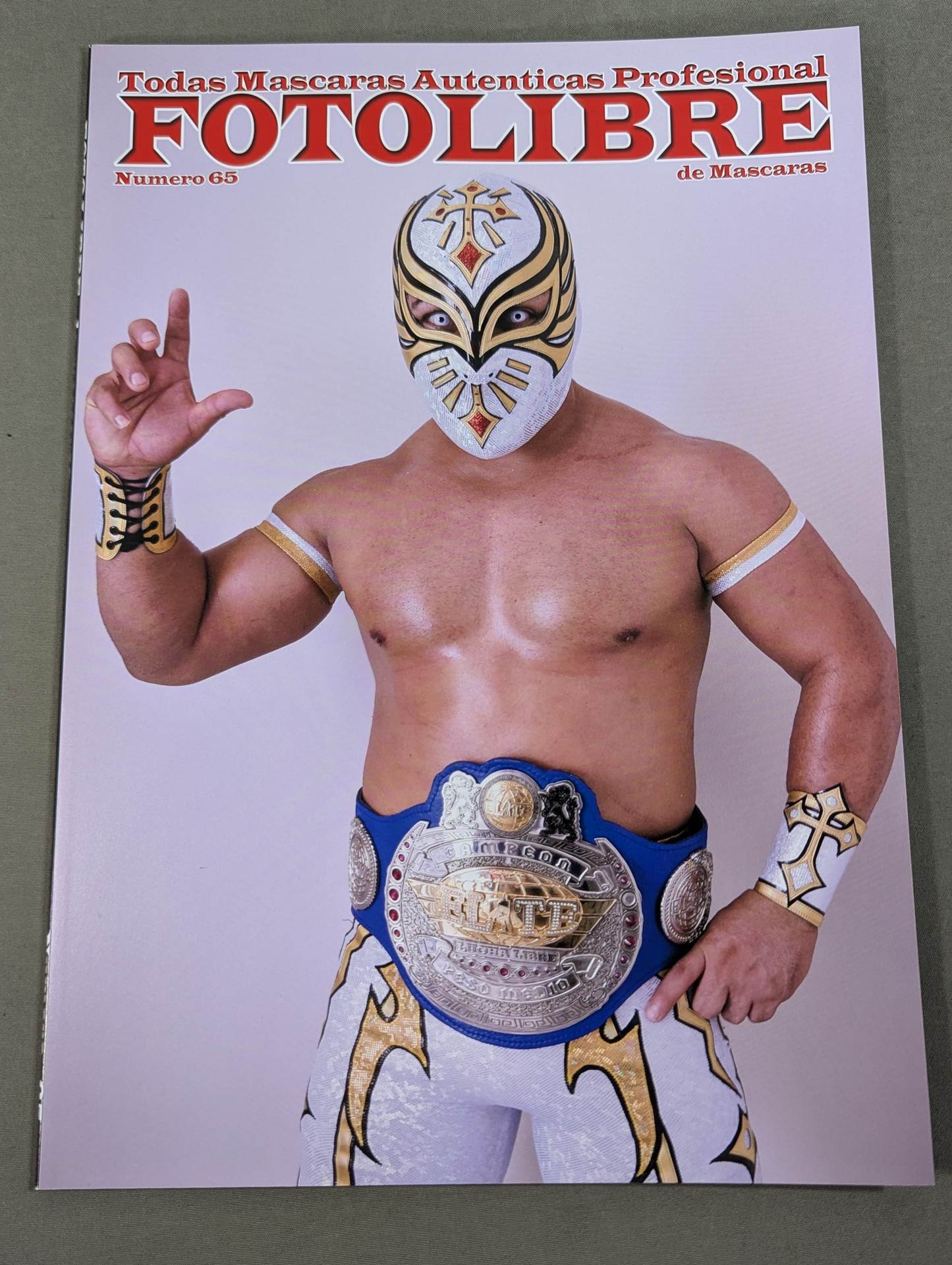 FOTOLIBRE de Mascara Numero.65