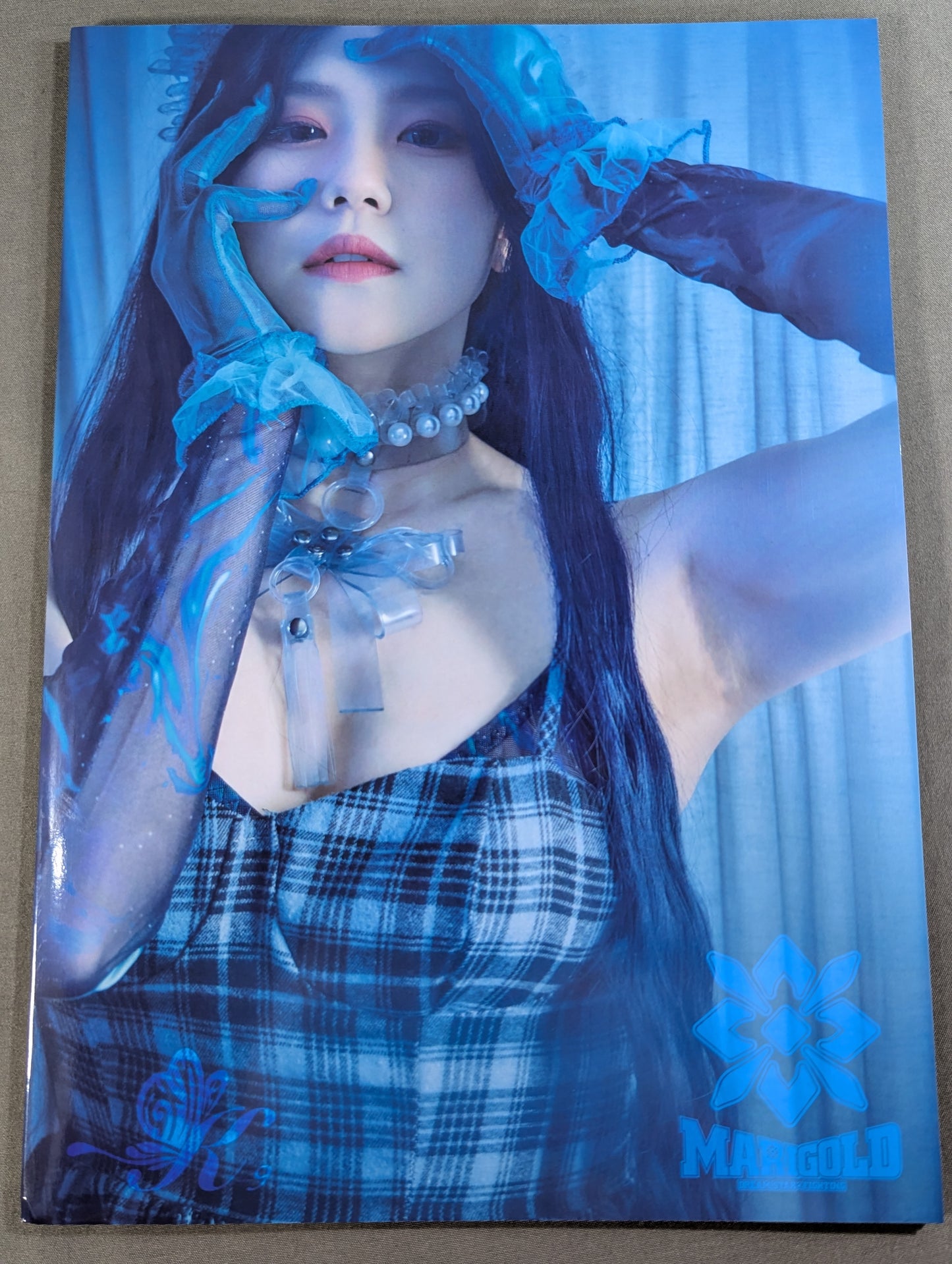【hand signed autograph】 Amarei Kouki Photo Collection Wears Light