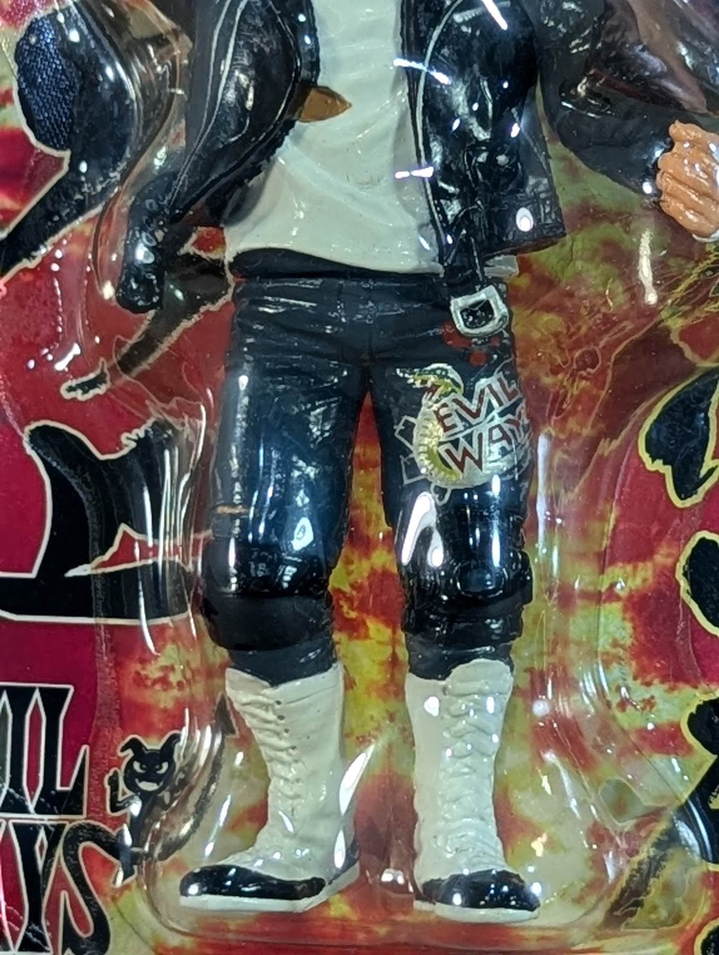 大仁田厚(白シャツ・革ジャン)