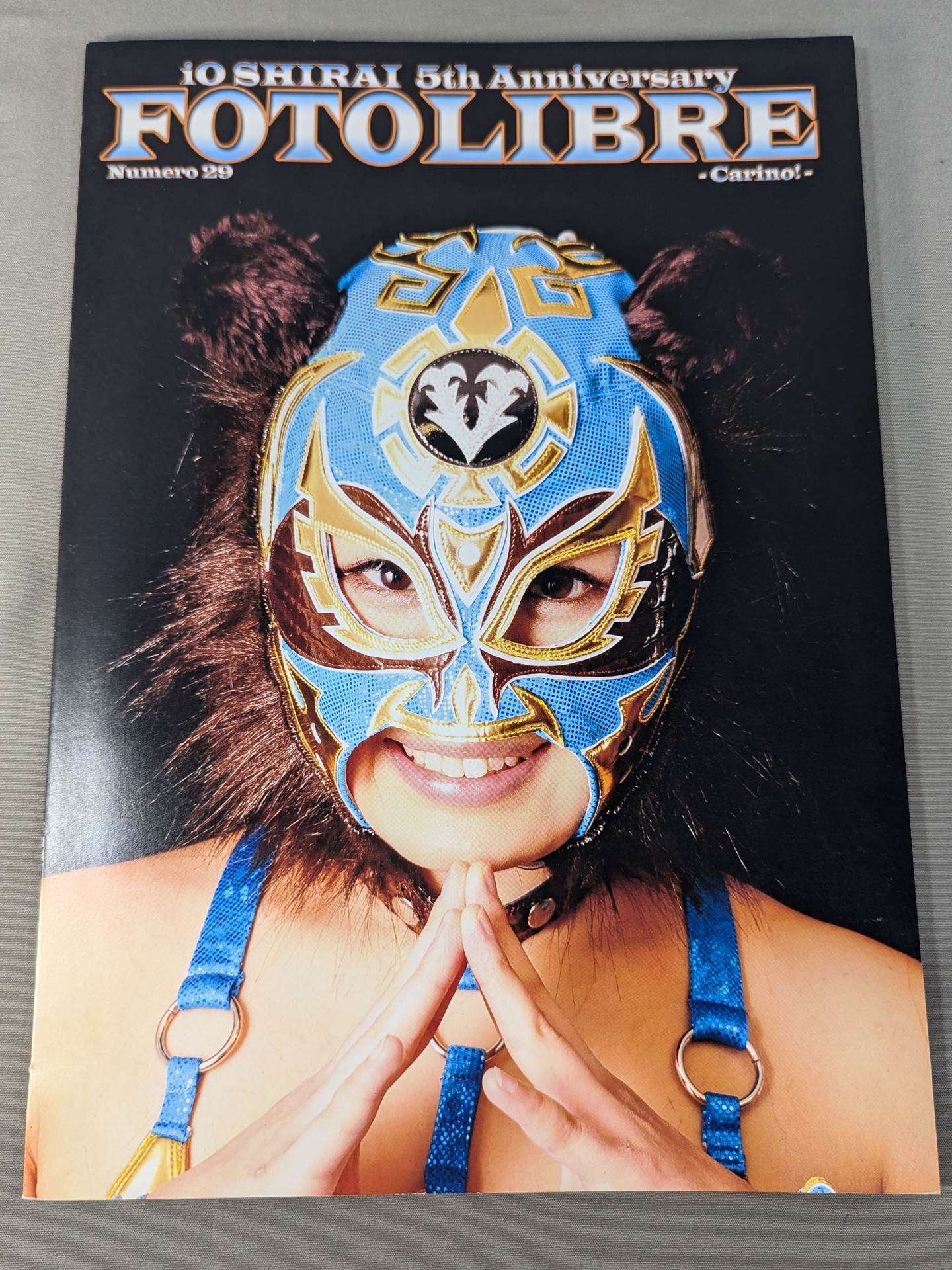 【紫雷イオ 直筆サイン入り】FOTOLIBRE de Mascara Numero.29