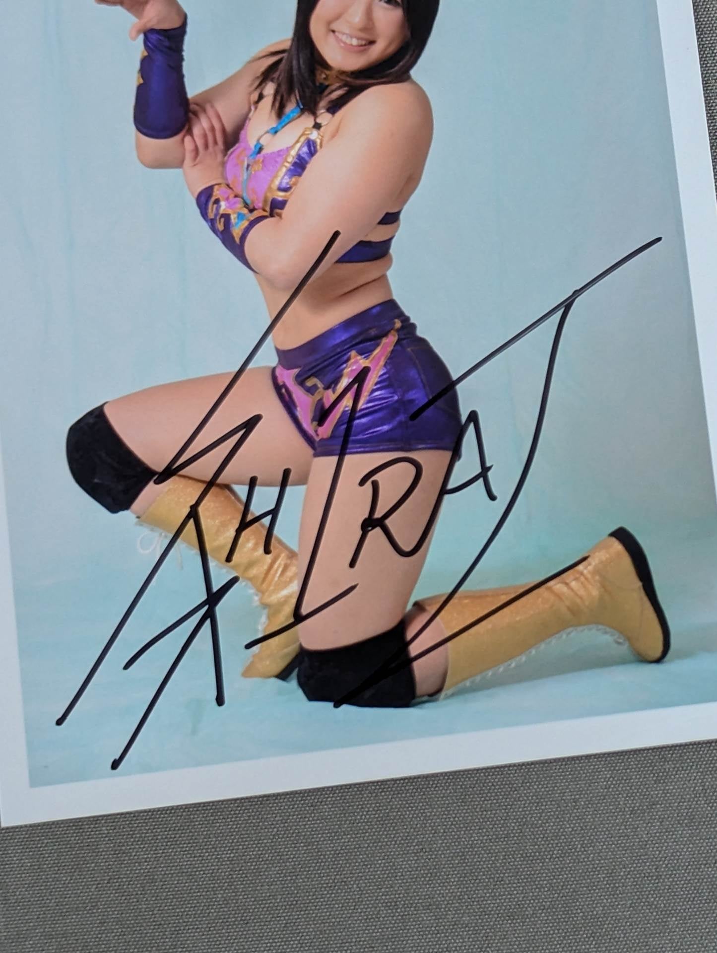 紫雷イオ 直筆サイン入り ブロマイド(C-5)