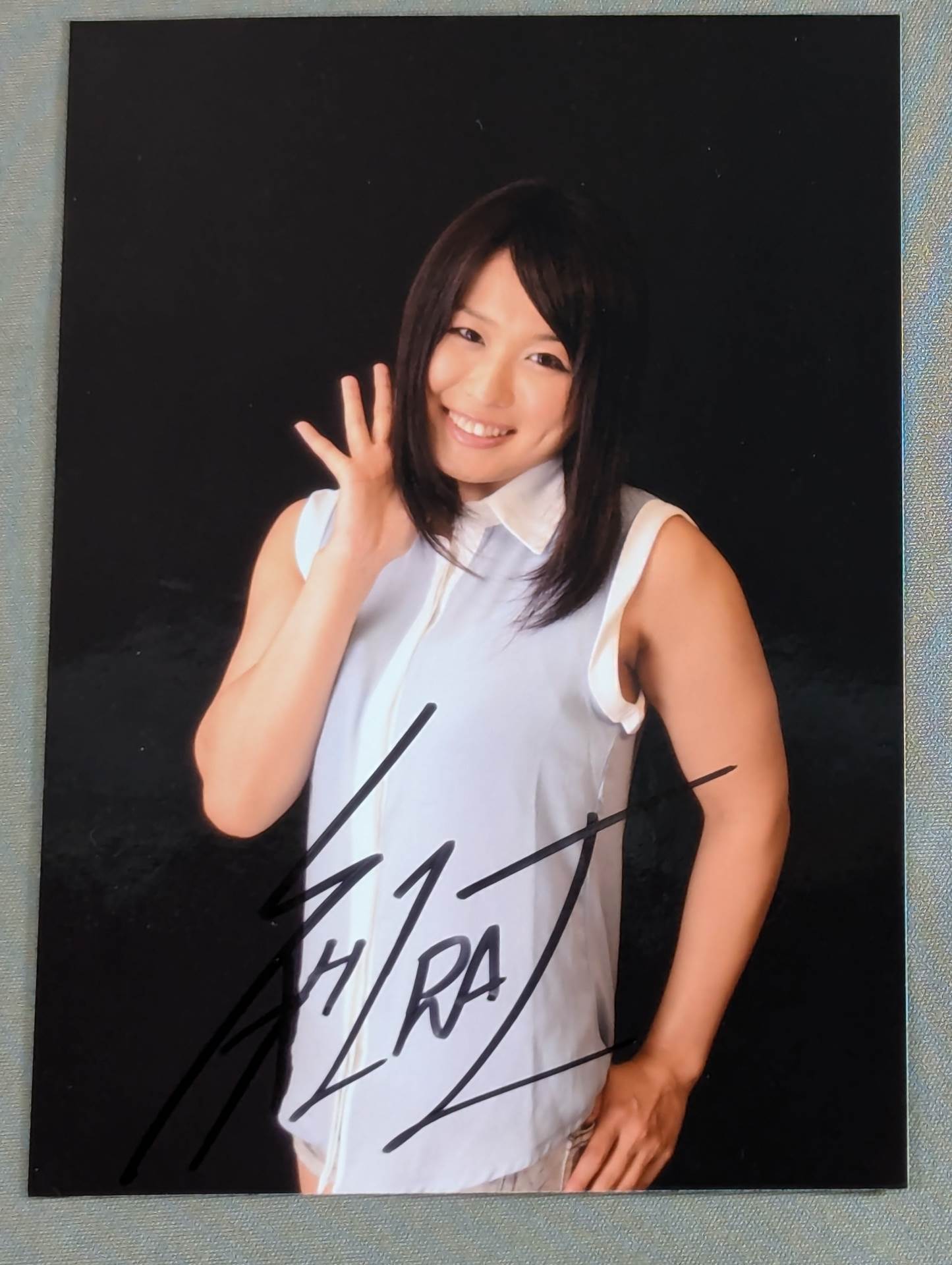 紫雷イオ 直筆サイン入り ブロマイド(B-5)