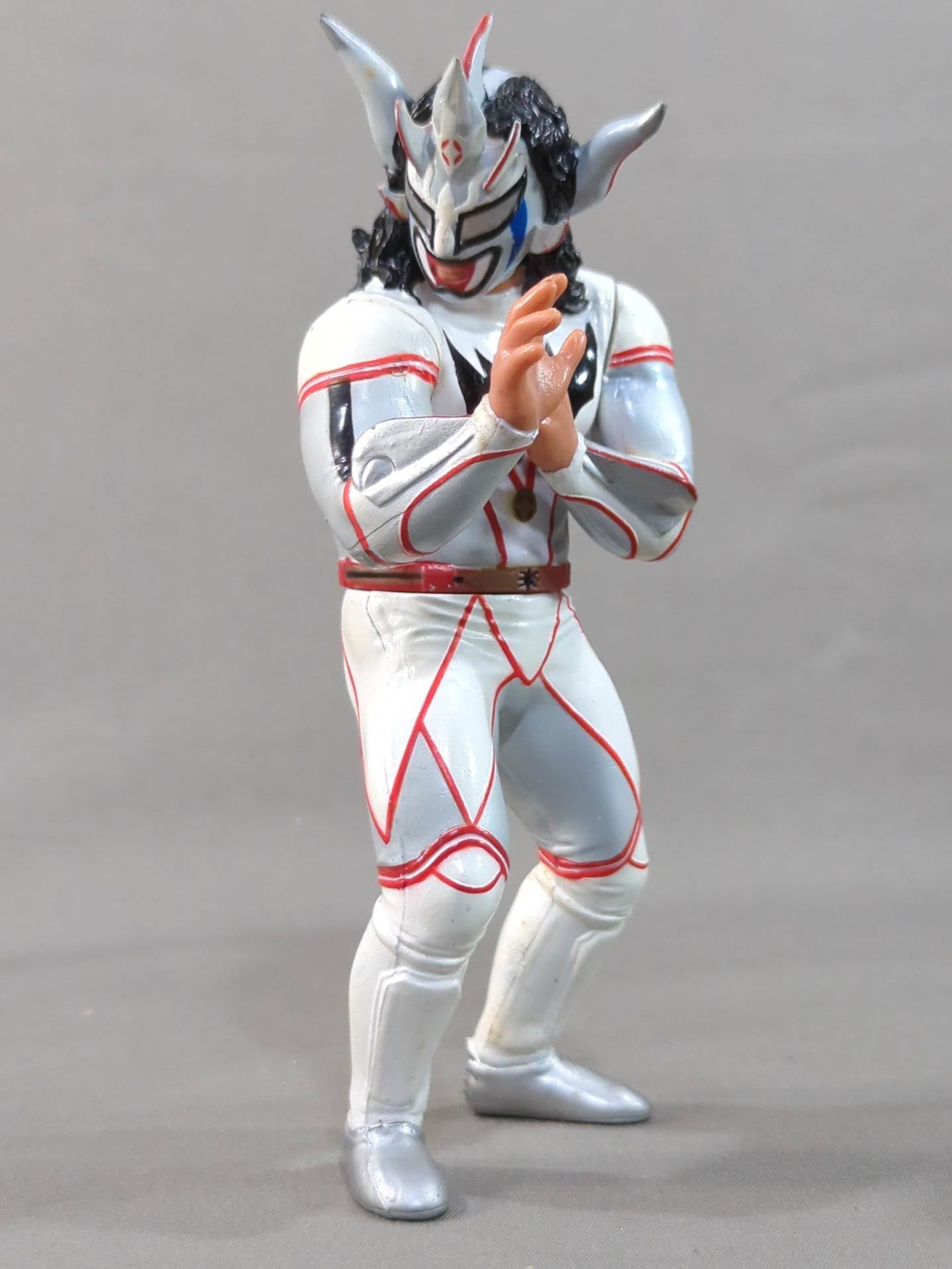 Jushin Thunder Liger (white)