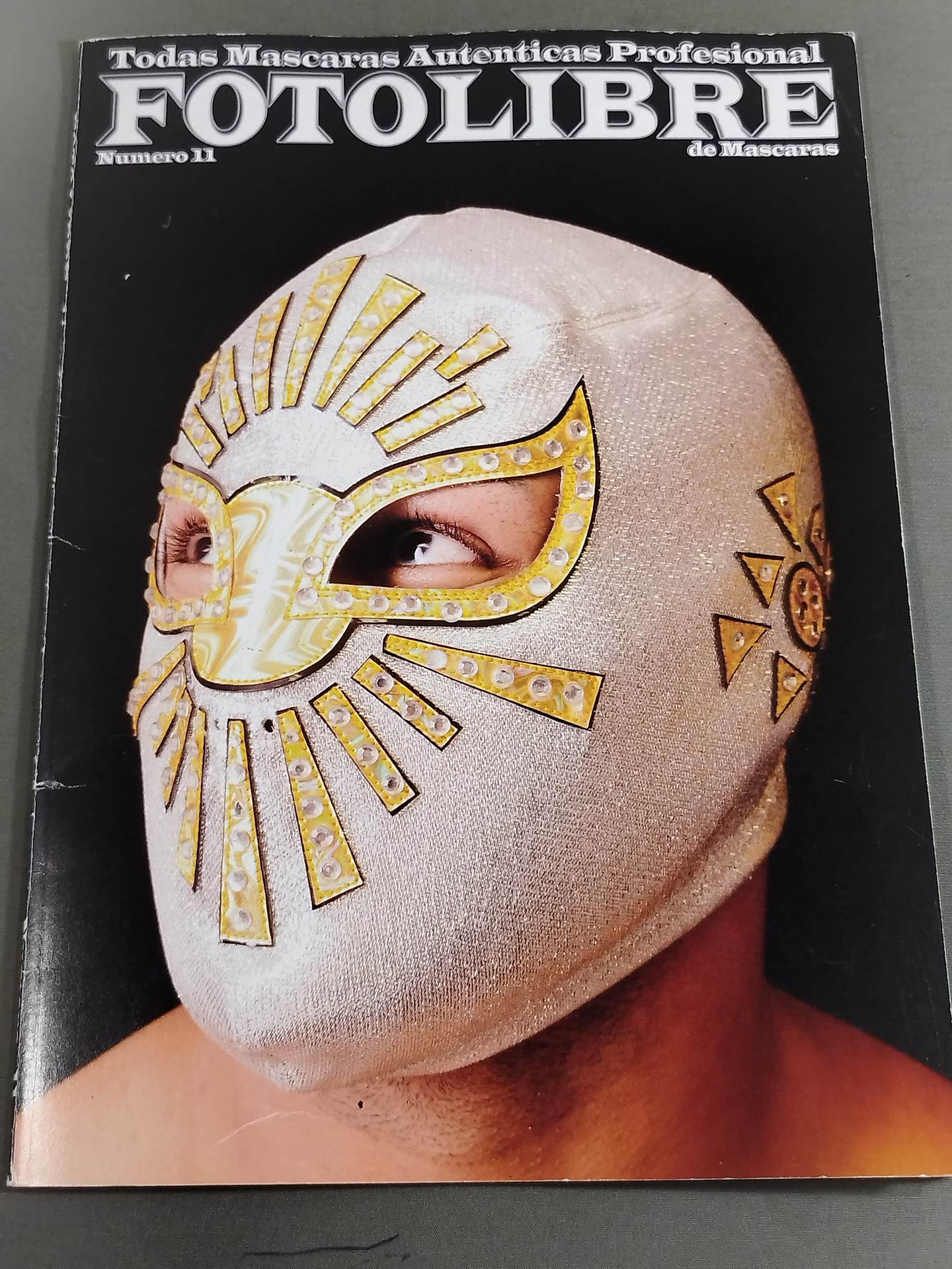FOTOLIBRE de Mascara Numero.11