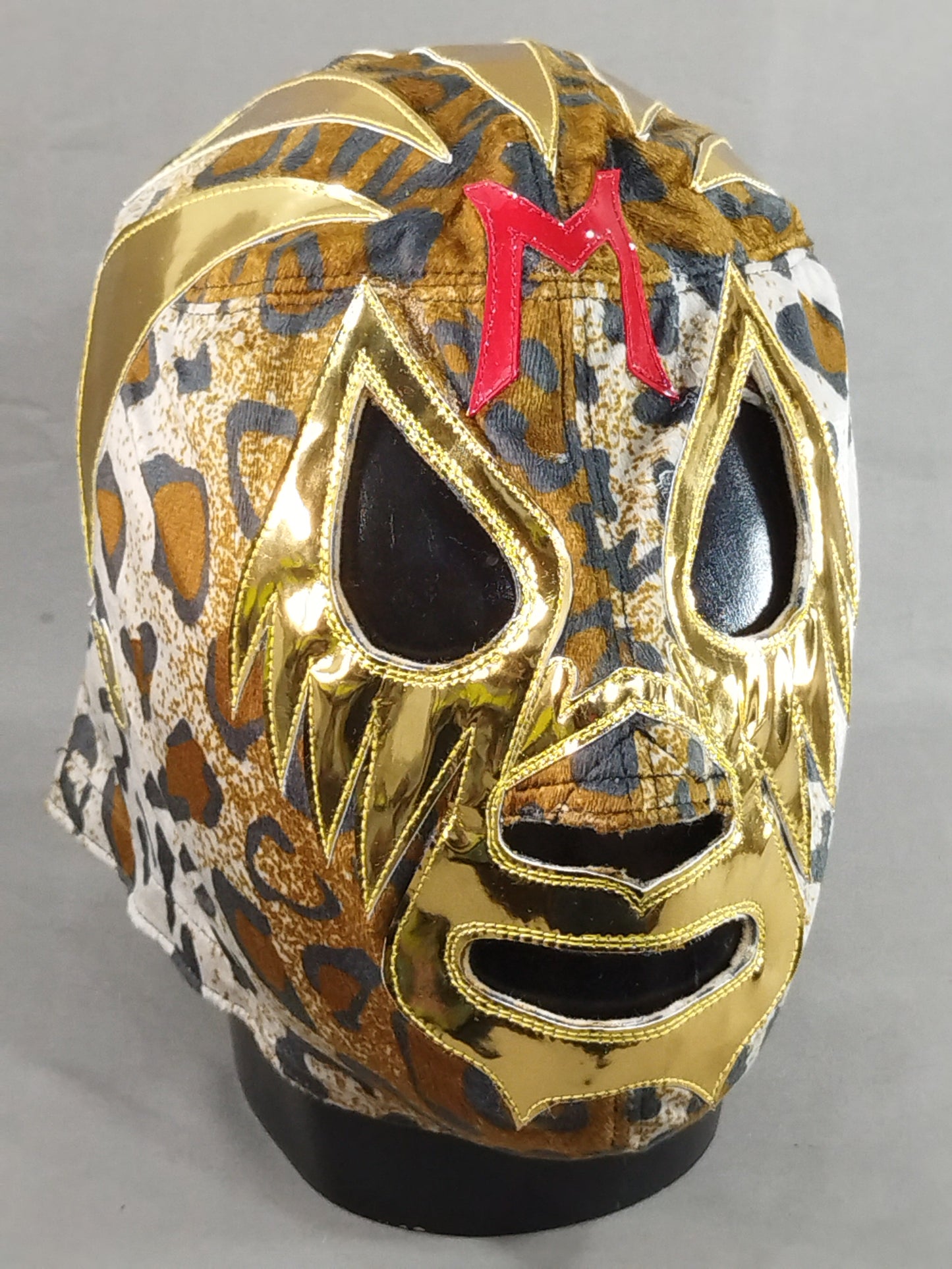 Mil Mascaras