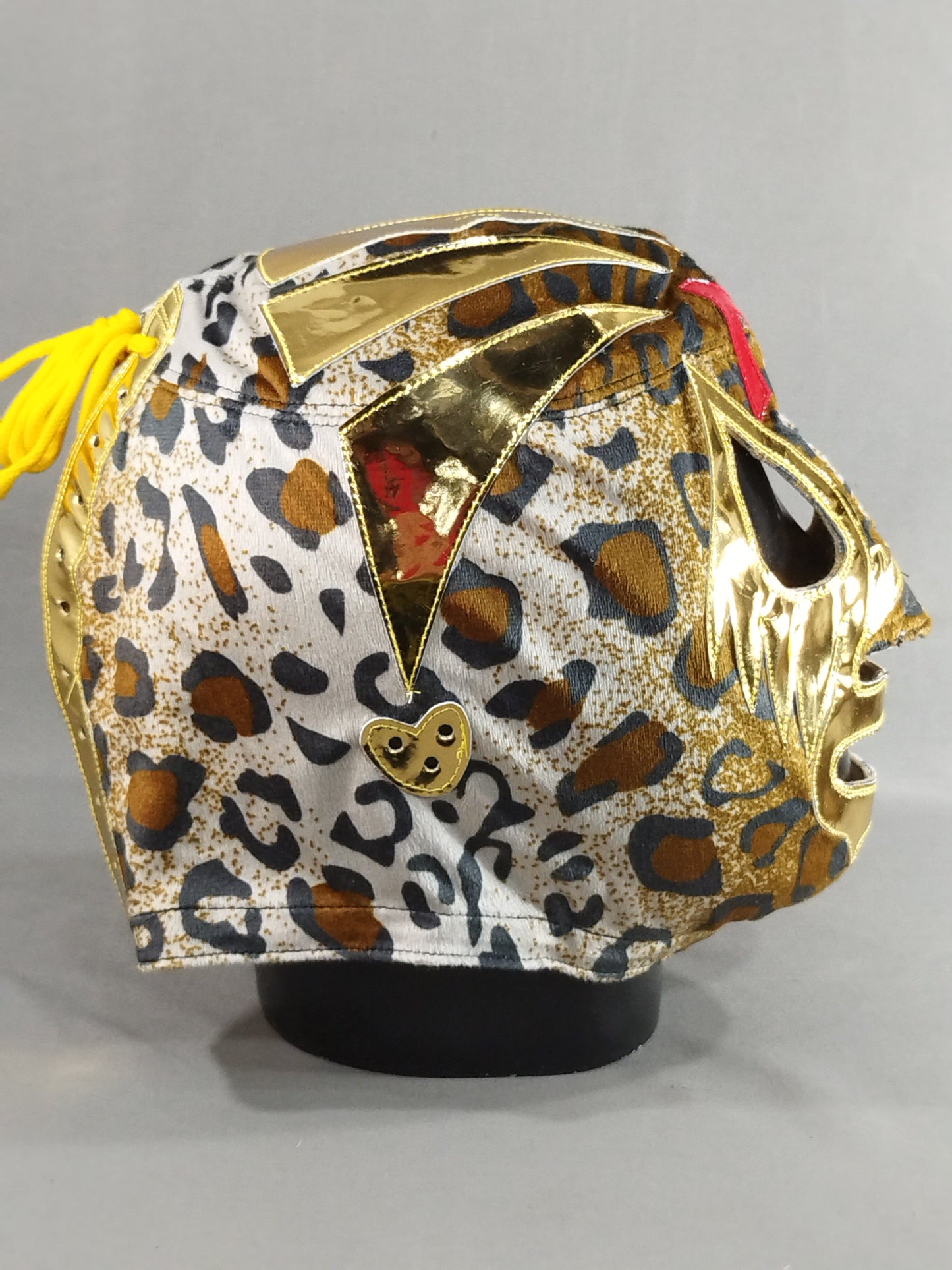 Mil Mascaras