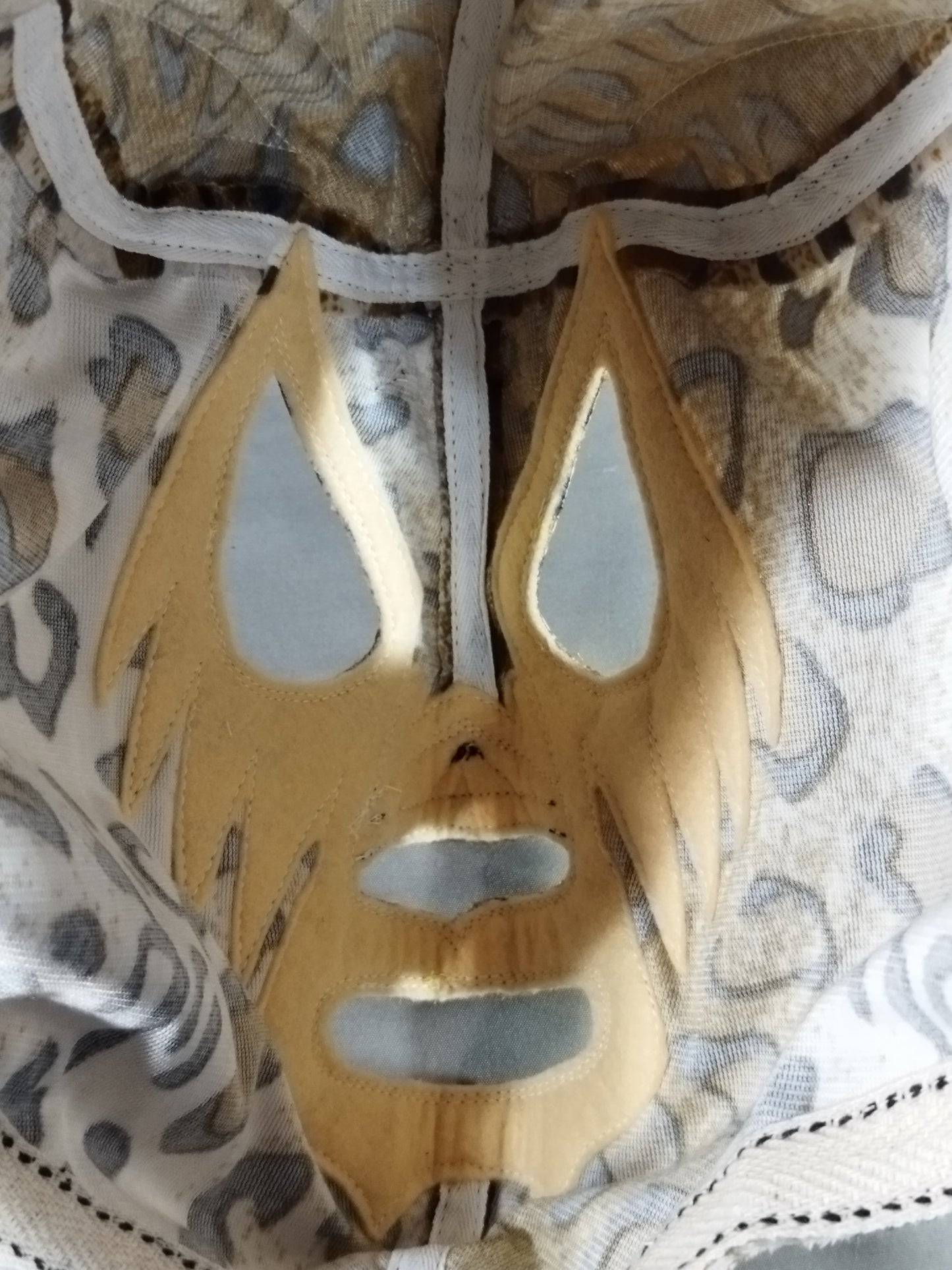 Mil Mascaras