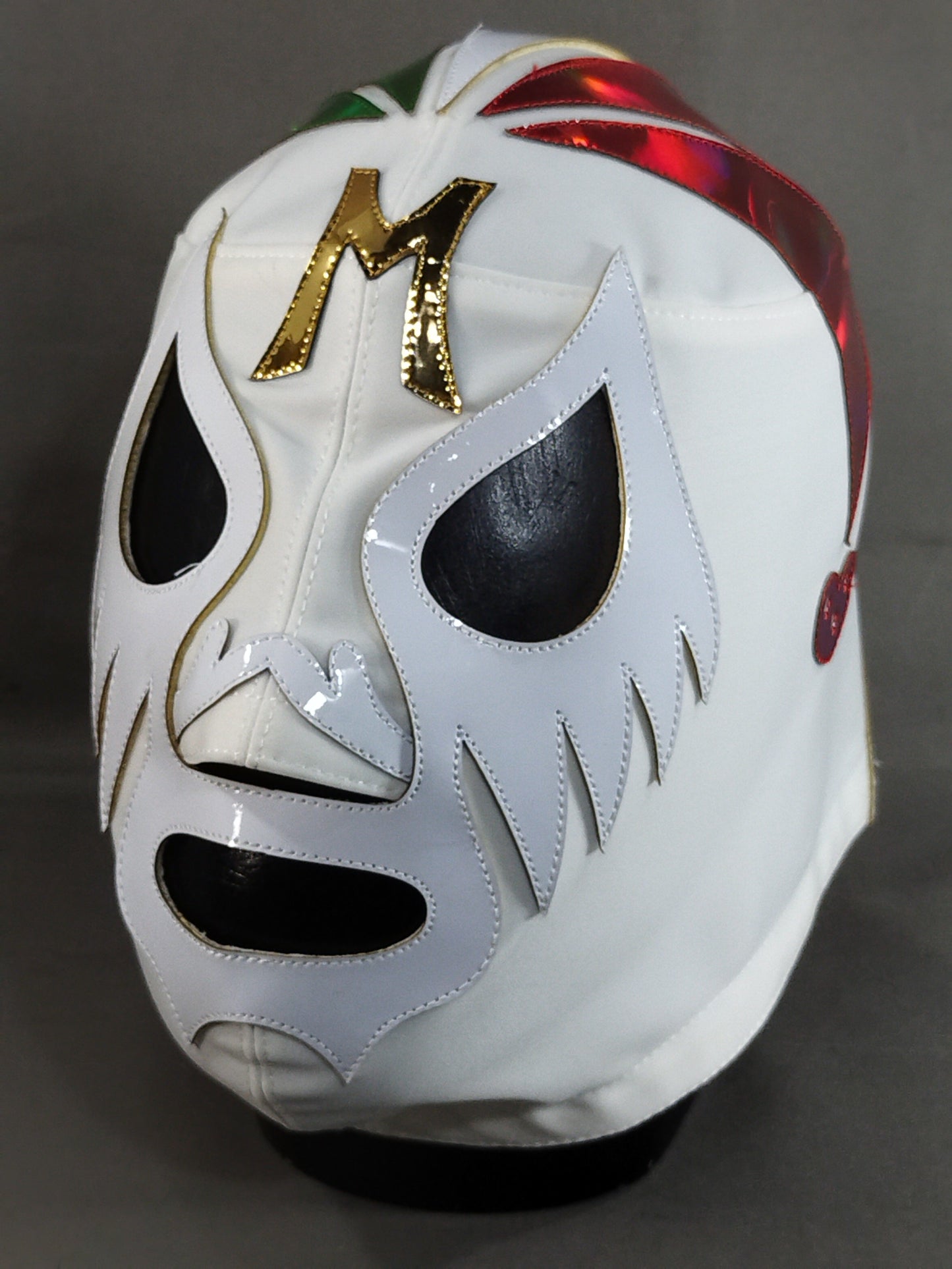 Mil Mascaras