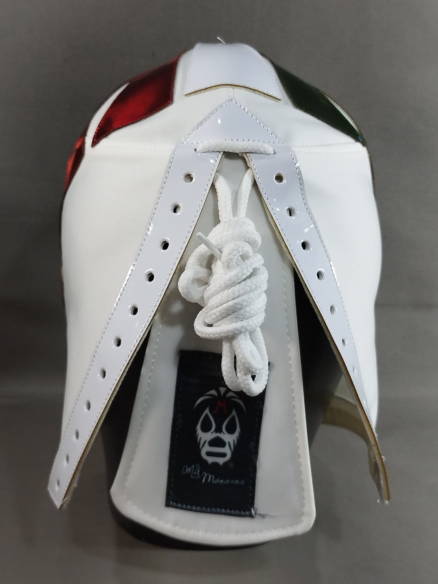 Mil Mascaras