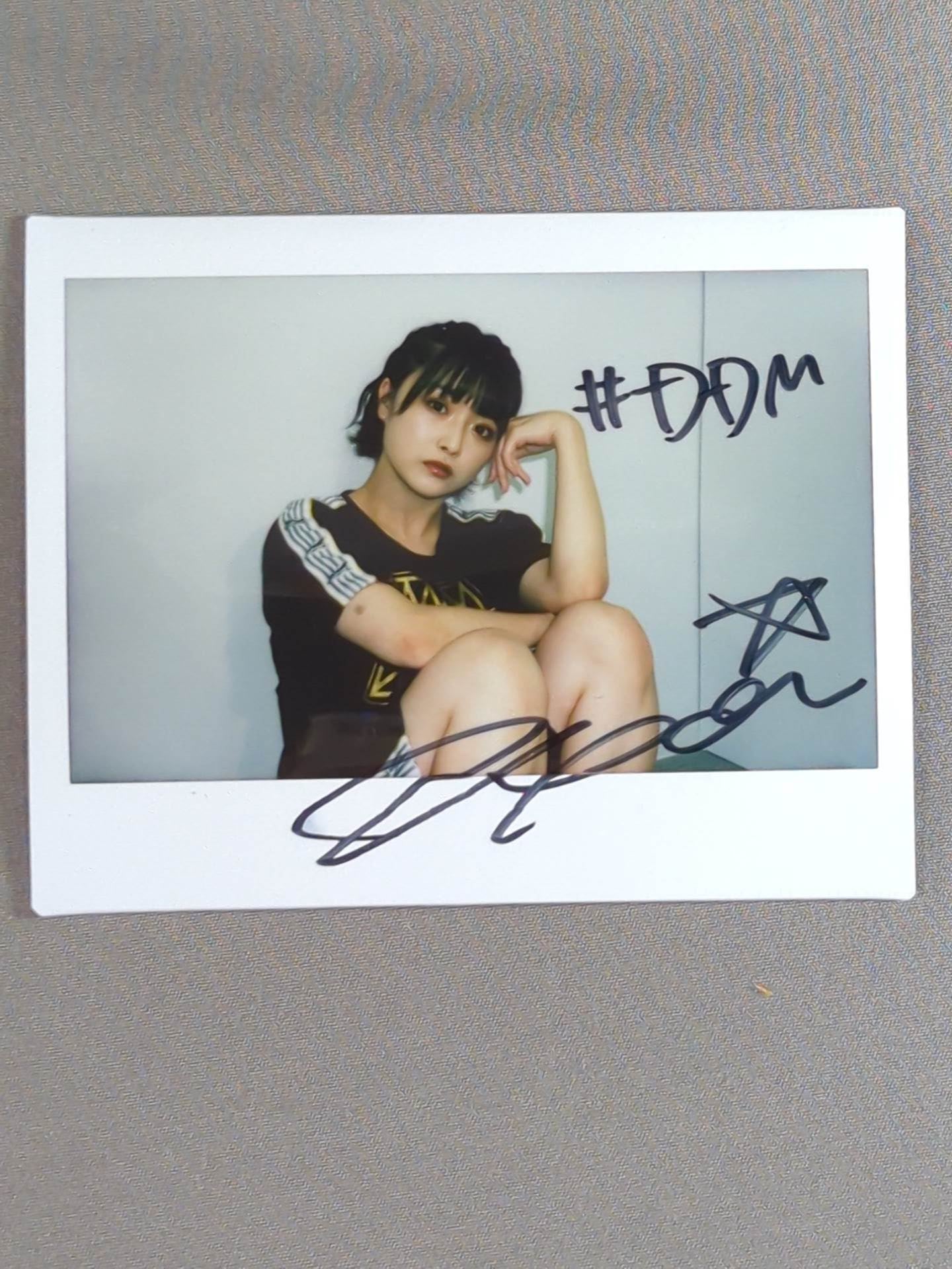 なつぽい 直筆サイン入り チェキ(G-3)