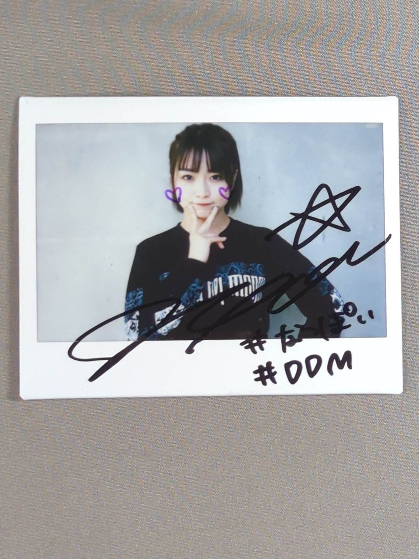 なつぽい 直筆サイン入り チェキ(G-4)