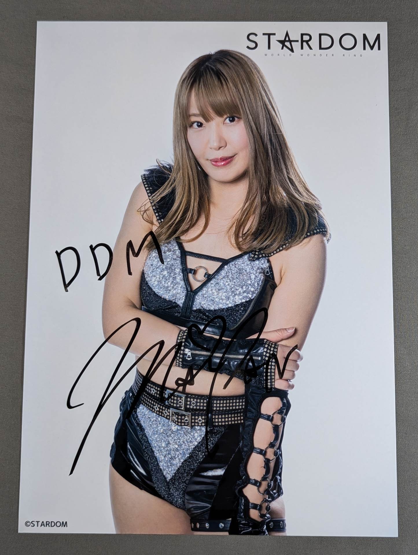 スターダム　DDM サイン入りアクリルパネル　ジュリア　桜井まい　マリーゴールド スターダム DDM サイン入りアクリルパネル ジュリア 桜井まい